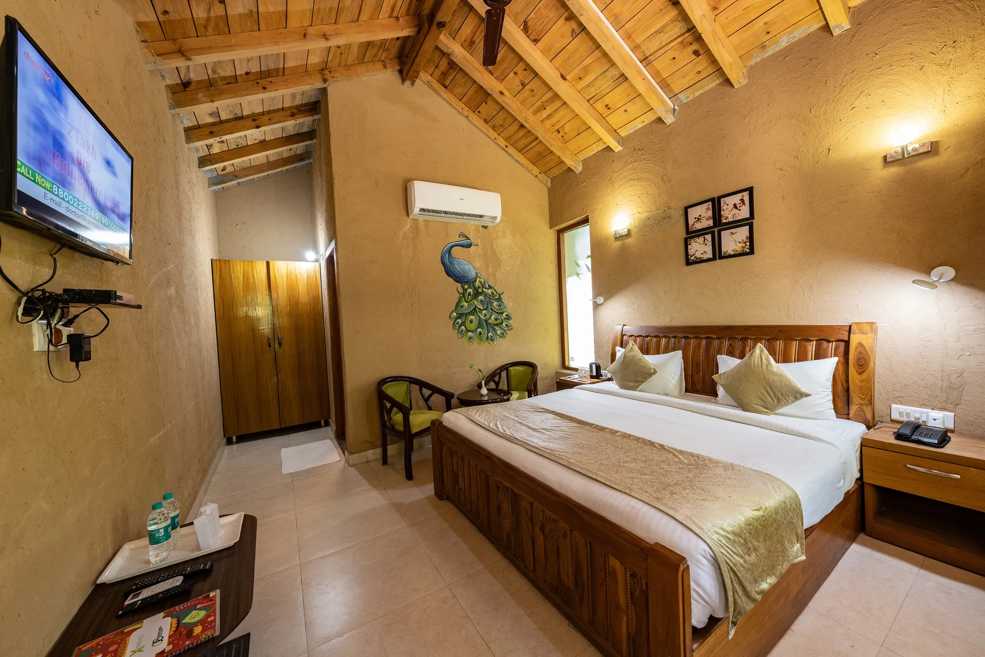 Aura by Xperience, Corbett Room