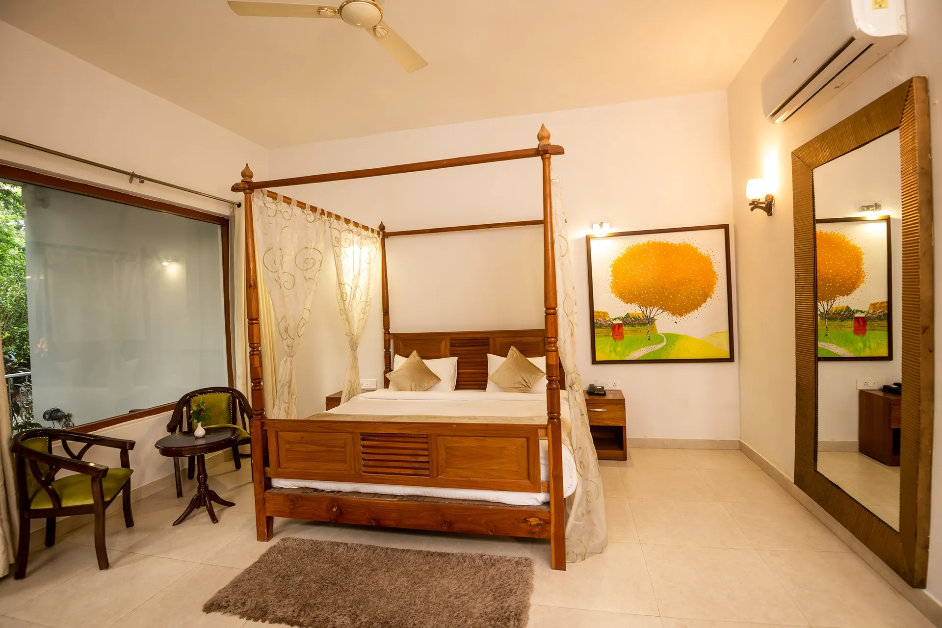 Aura by Xperience, Corbett Room