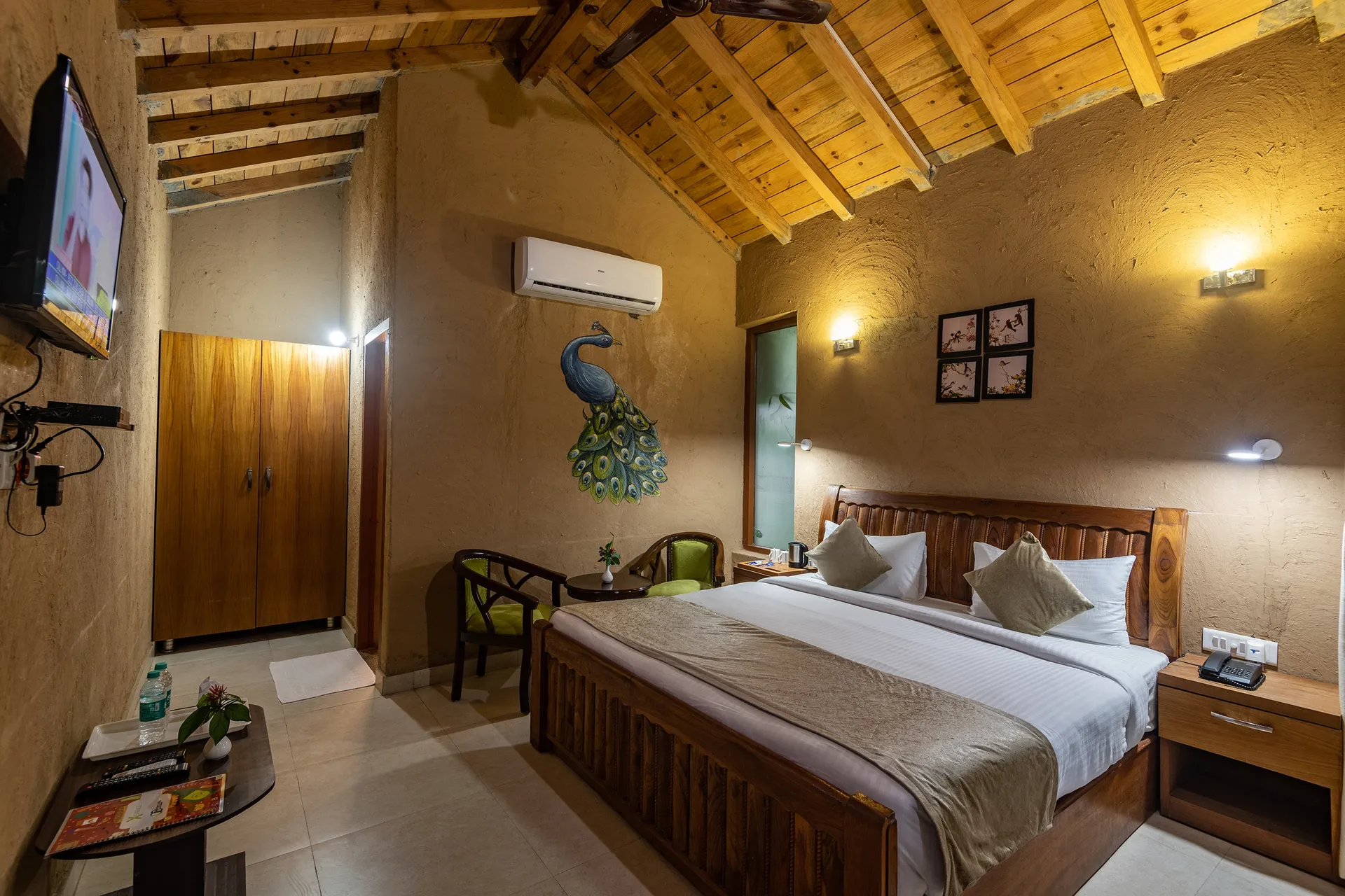 Aura by Xperience, Corbett Room