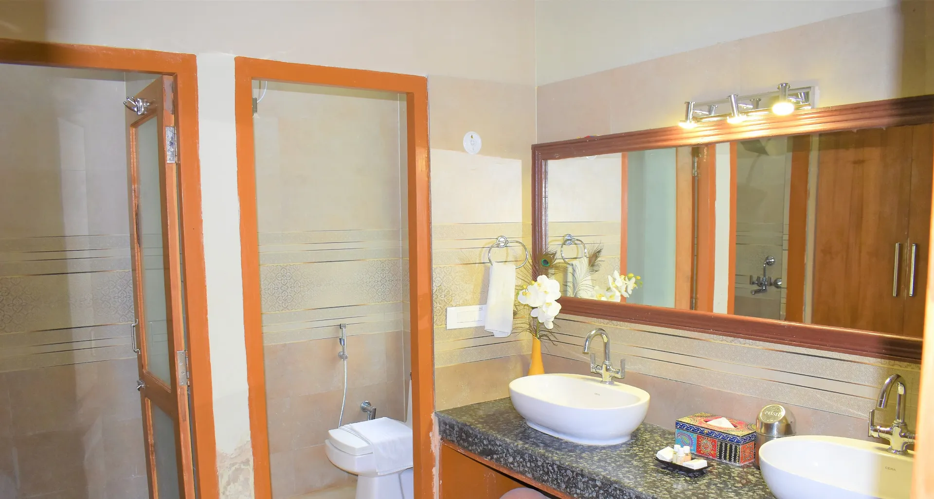 Aura by Xperience, Corbett Room