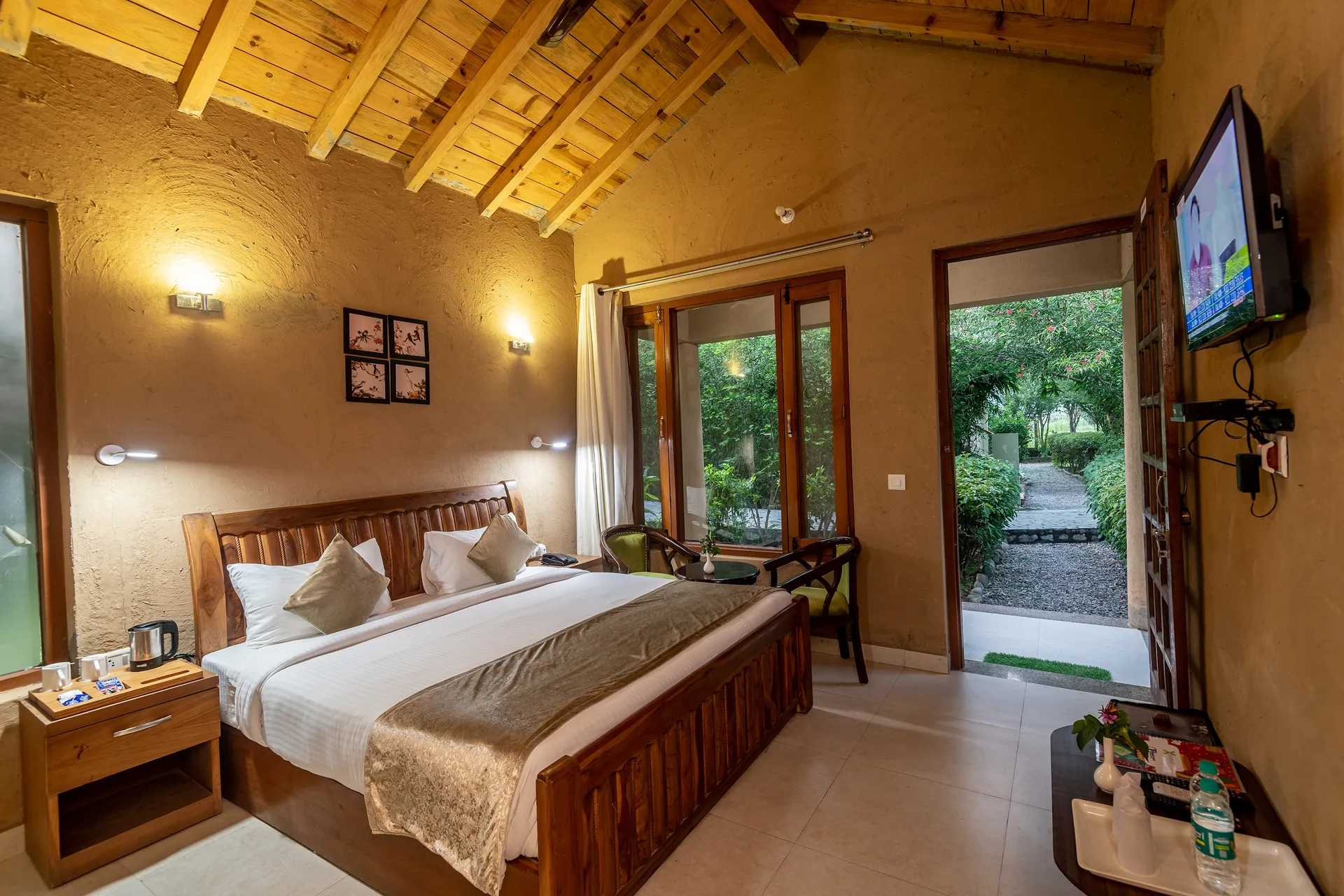Aura by Xperience, Corbett Room