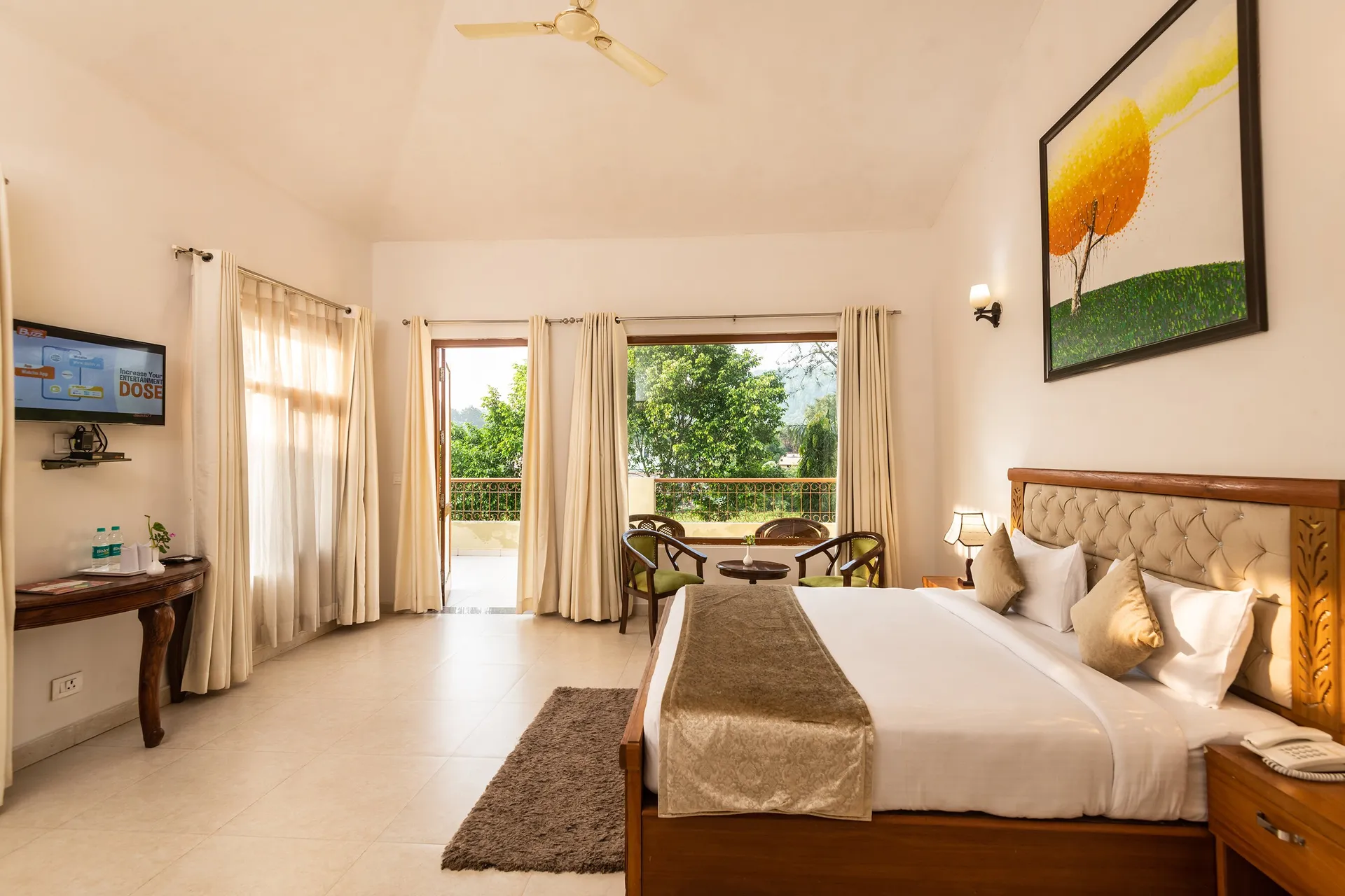 Aura by Xperience, Corbett Room