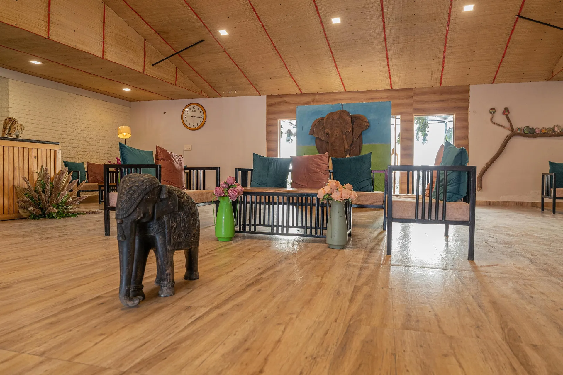 Bento The Roar Resort Common Area