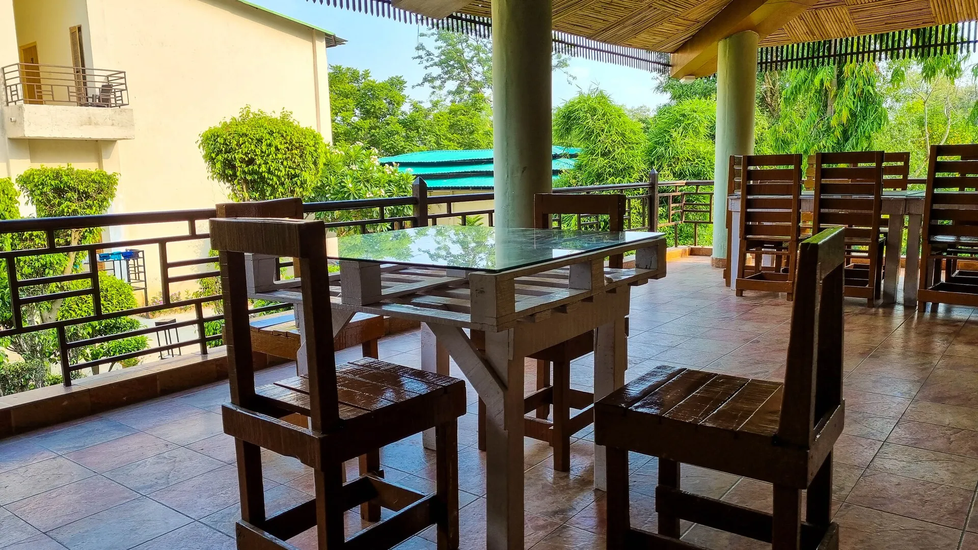 Bento The Roar Resort Common Area