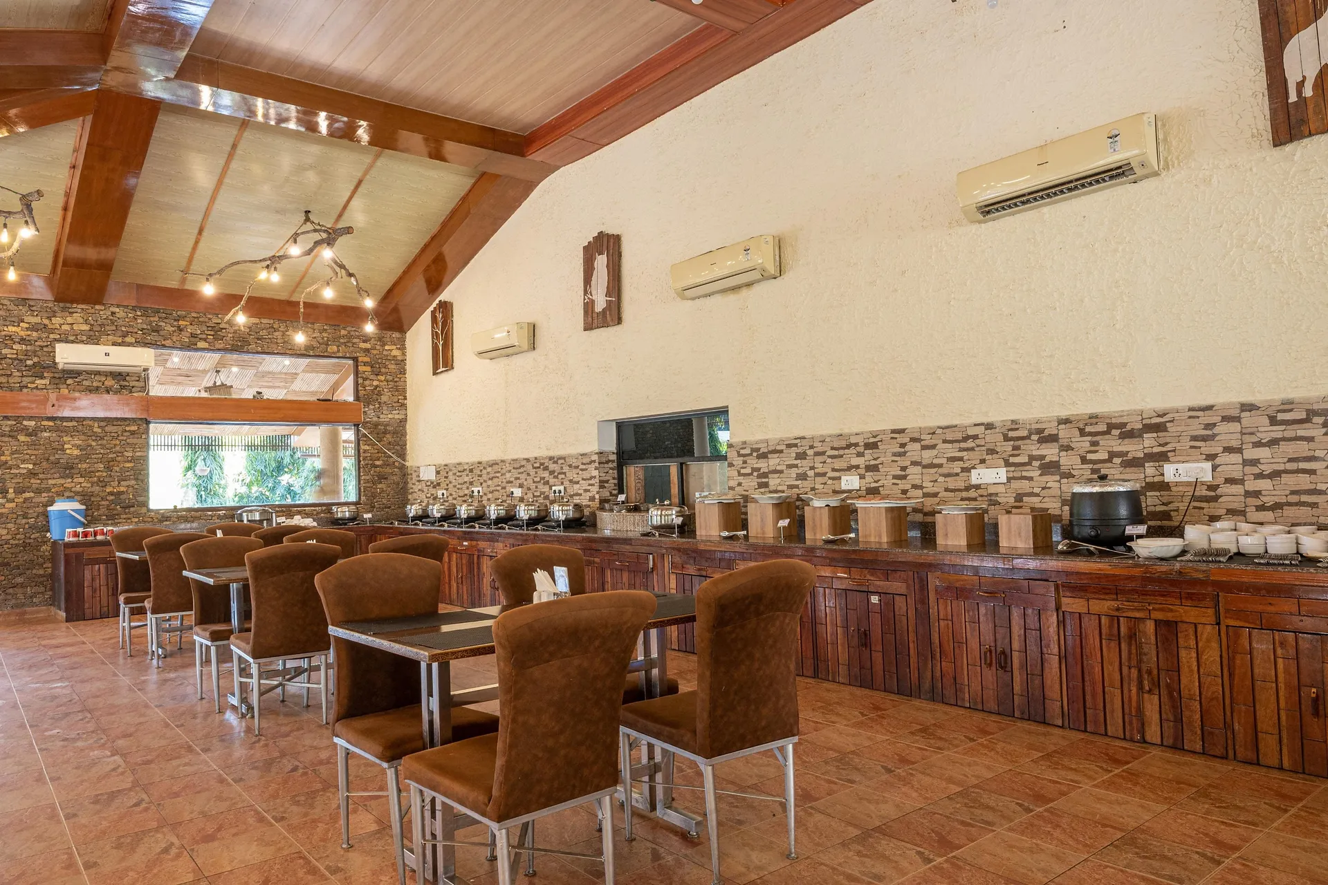 Bento The Roar Resort Restaurant