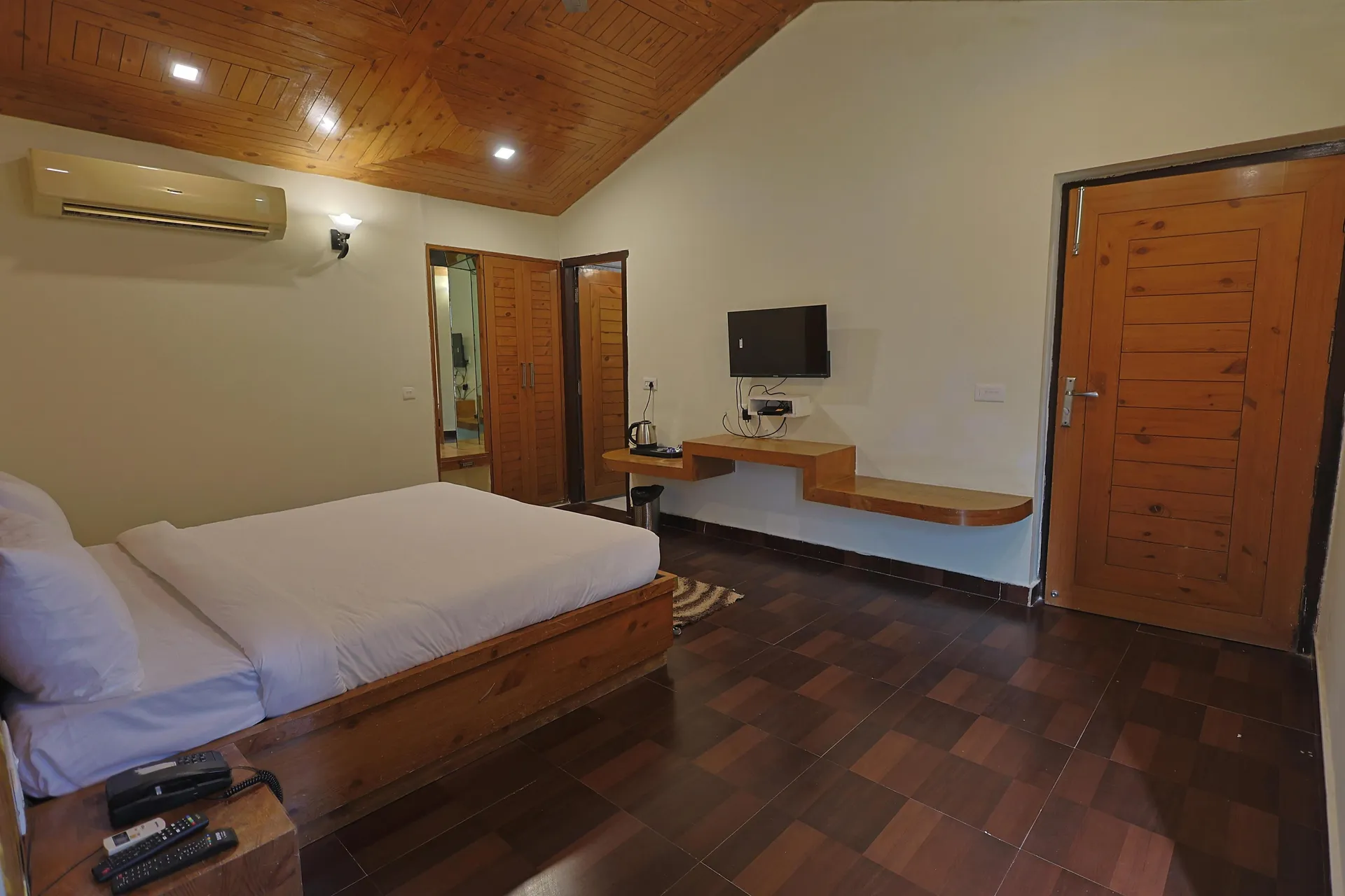 Bento The Roar Resort Room