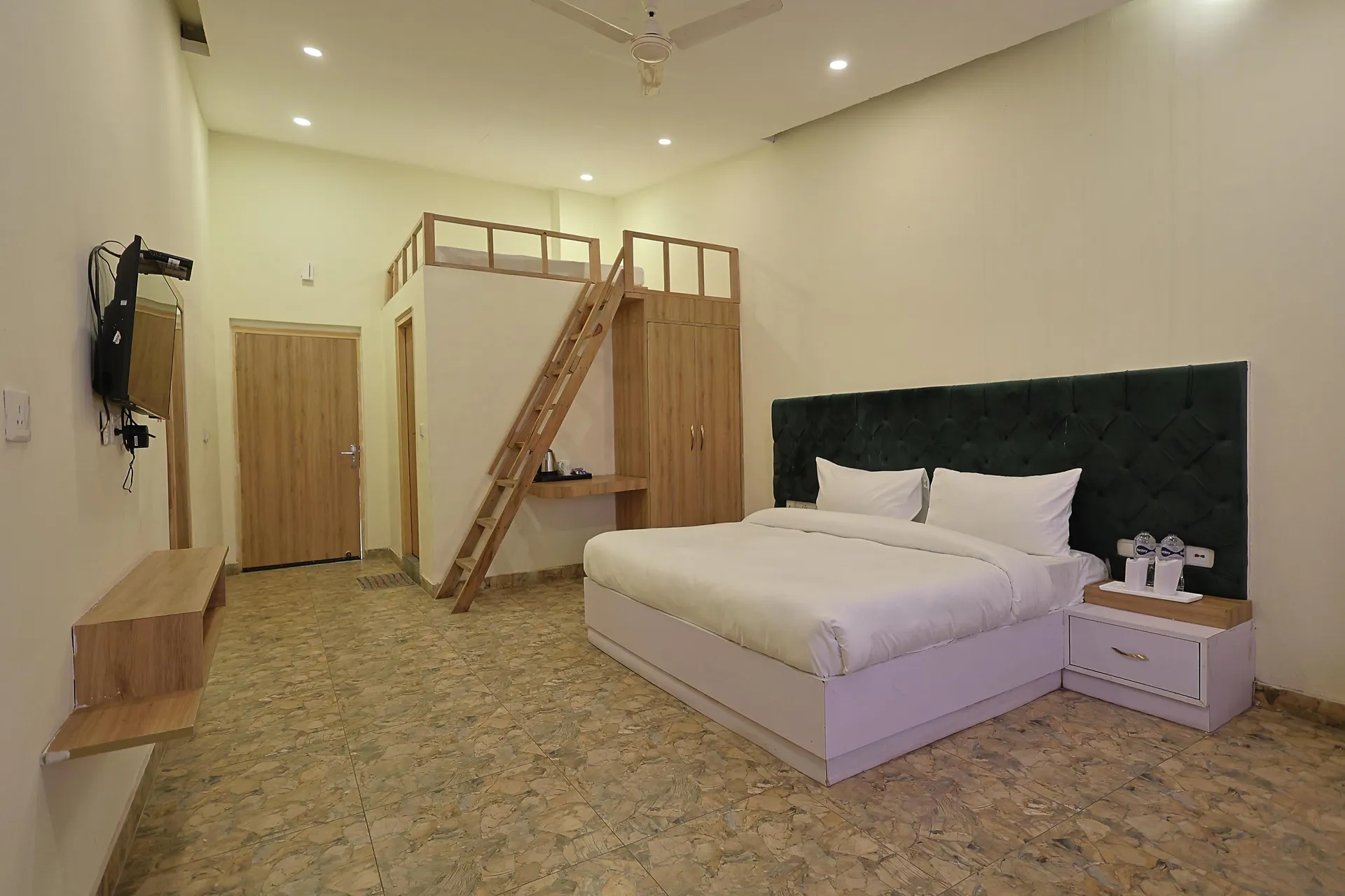 Bento The Roar Resort Room