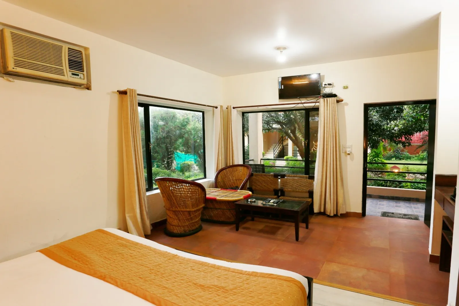 Corbett Aroma Park By Royal Collection Hotels Common Area