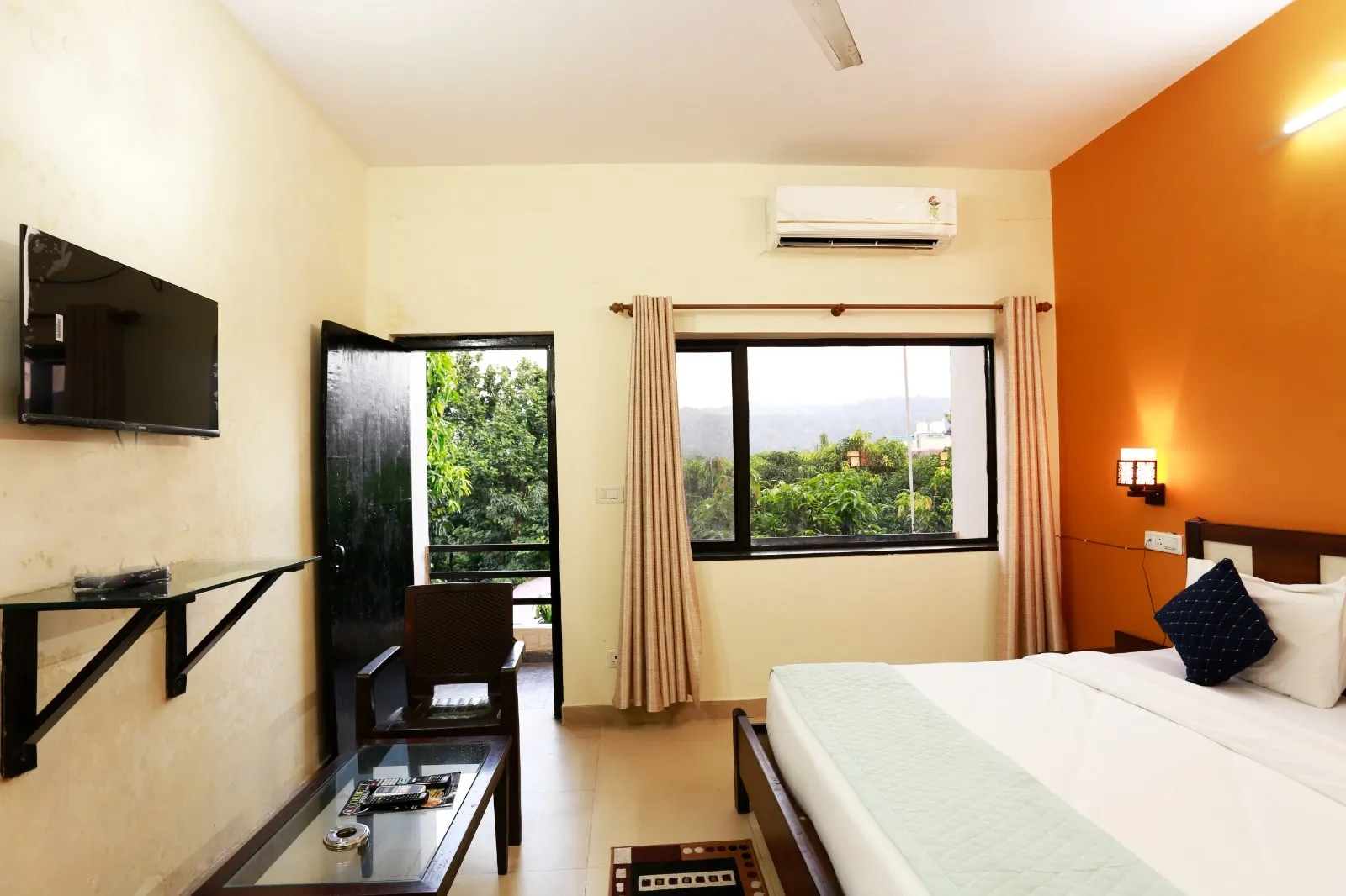 Corbett Aroma Park By Royal Collection Hotels Room