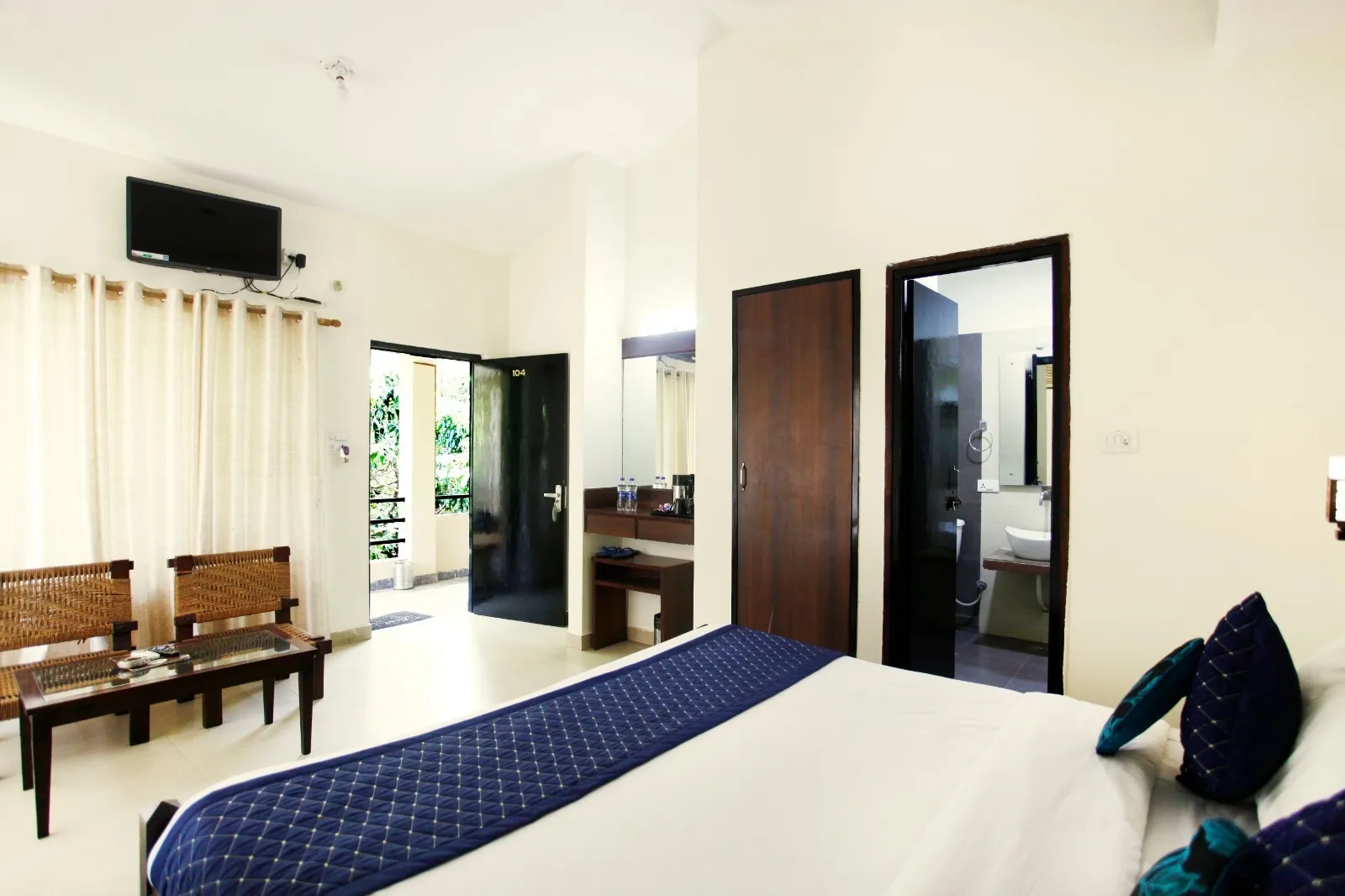 Corbett Aroma Park By Royal Collection Hotels Room