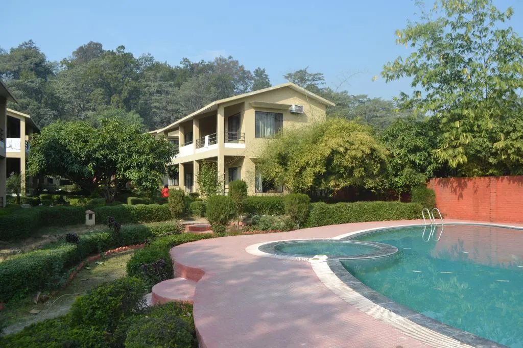 Corbett Aroma Park By Royal Collection Hotels Swimming Pool