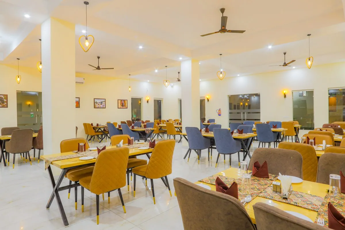 Corbett Tranquil Tiger Resort Restaurant