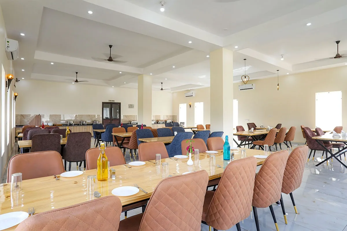 Corbett Tranquil Tiger Resort Restaurant