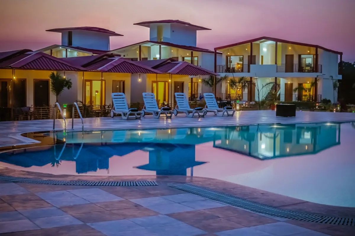 Corbett Tranquil Tiger Resort Swimming Pool
