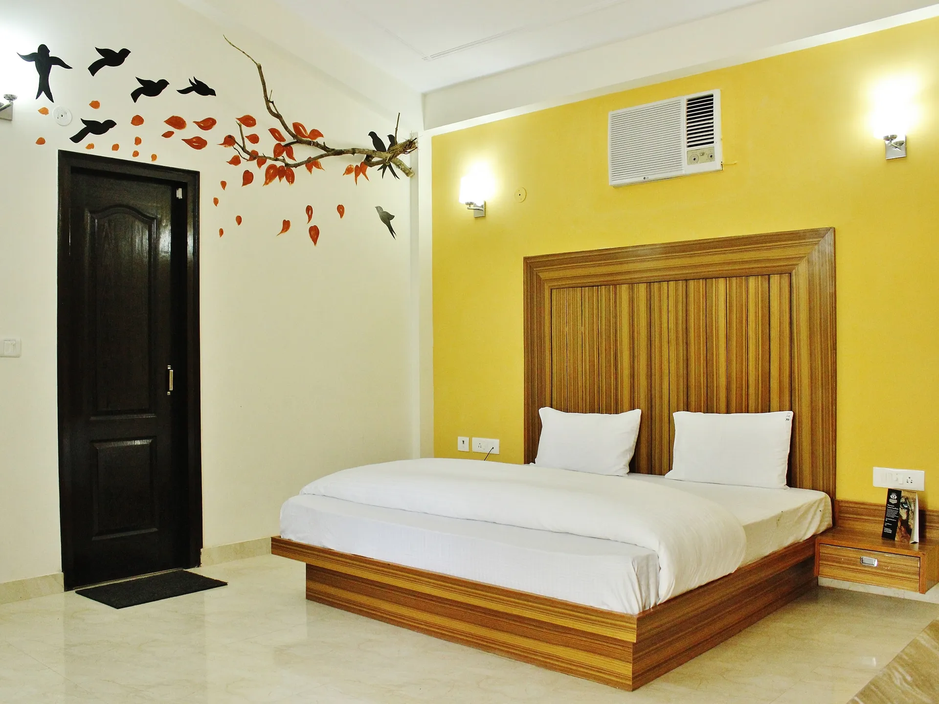 Corbett Treat Resort  Common Area