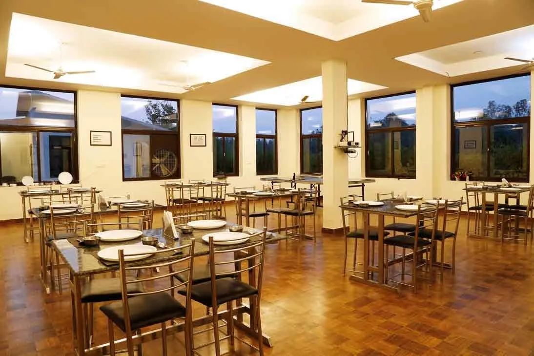 Corbett Treat Resort  Restaurant