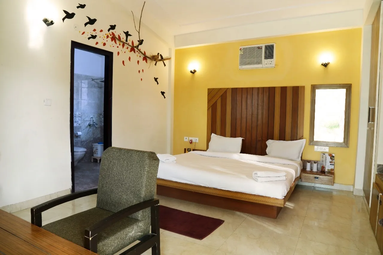 Corbett Treat Resort  Room