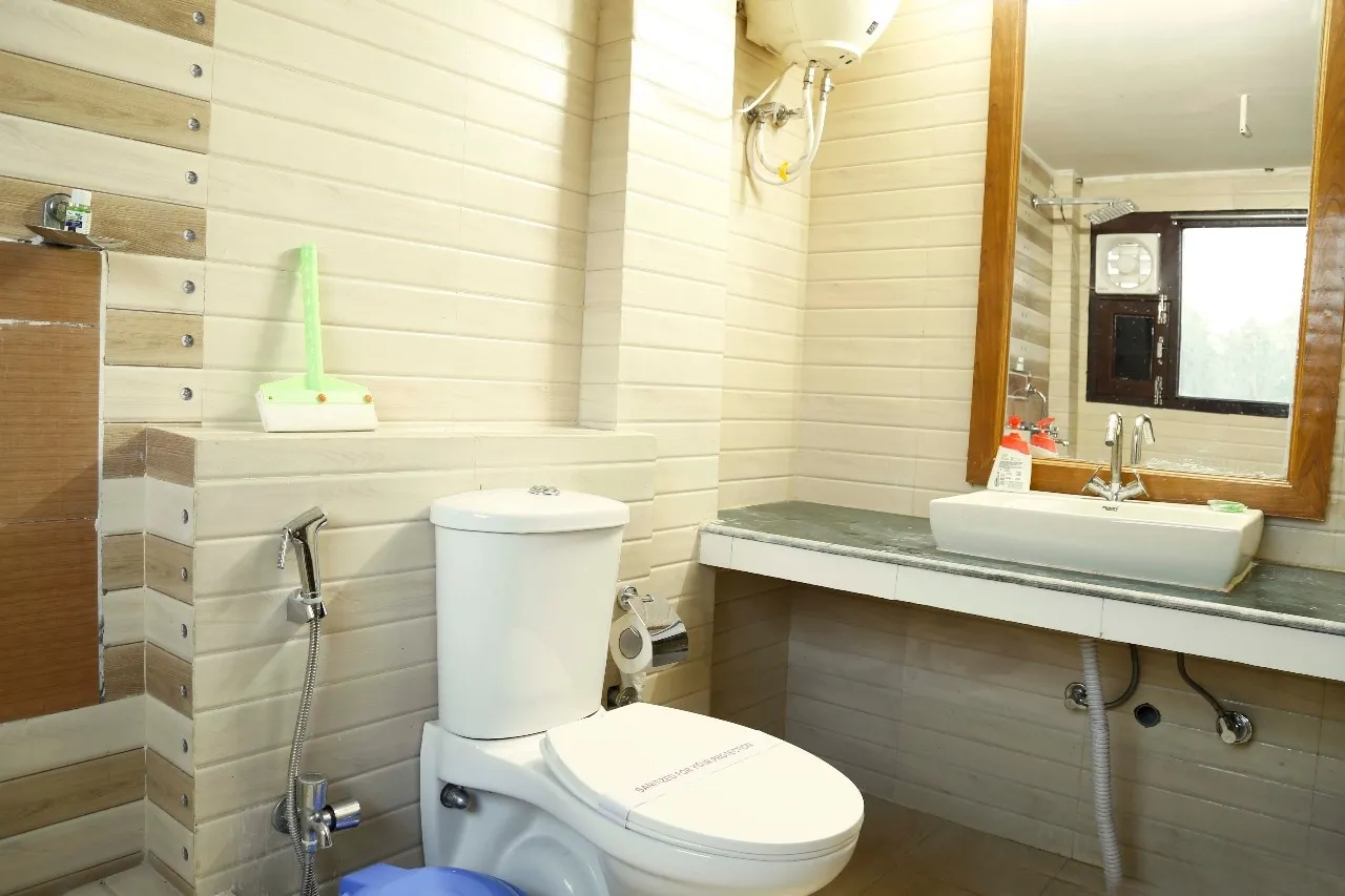 Corbett Treat Resort  Room