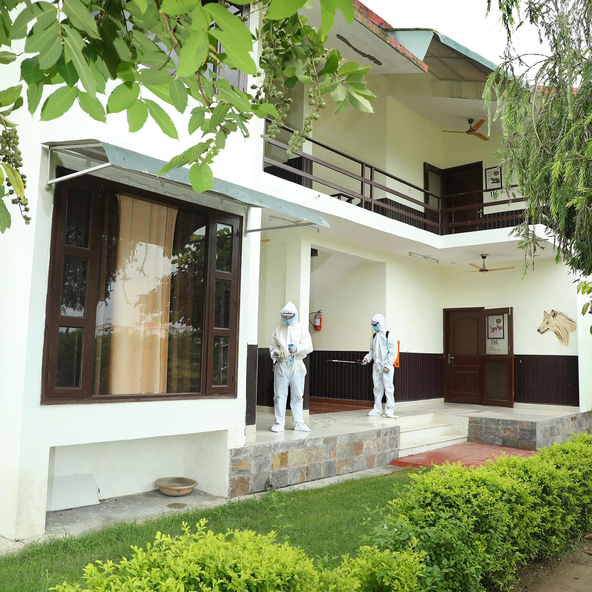 Corbett Treat Resort  Room