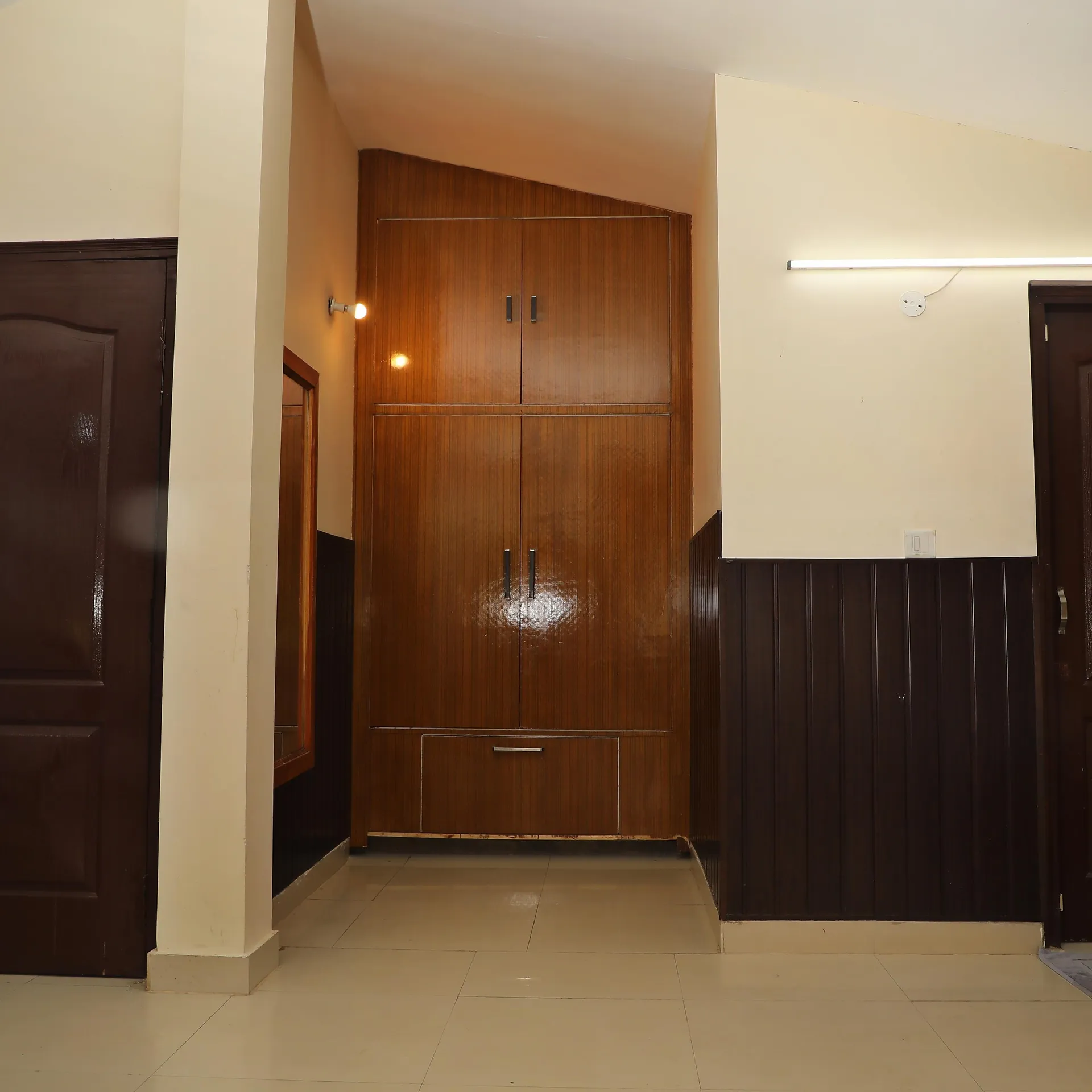 Corbett Treat Resort  Room
