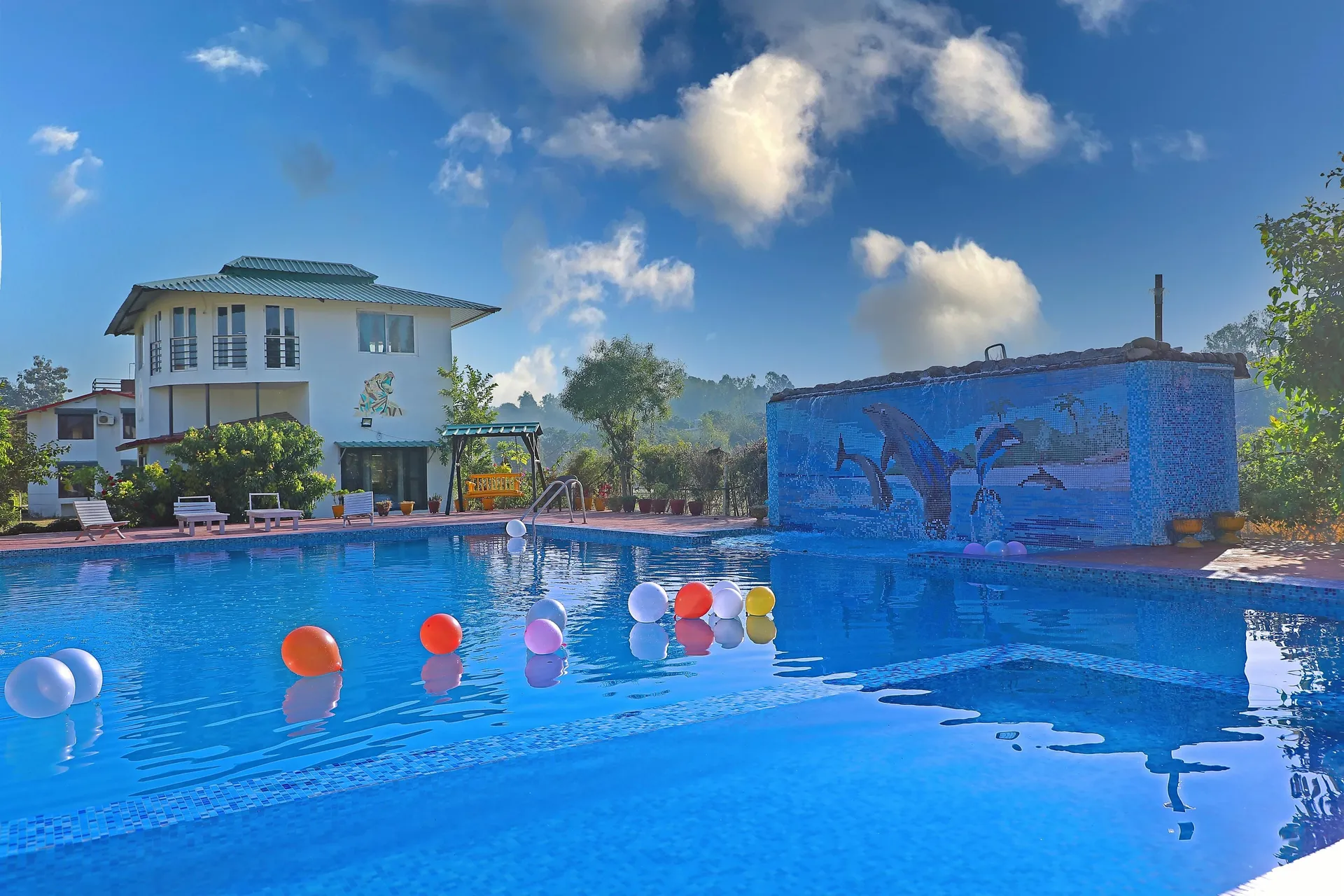 Corbett Treat Resort  Swimming Pool
