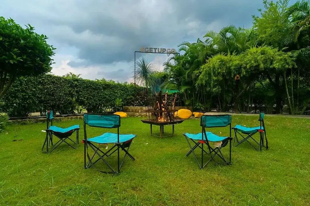 Corbett Wild Resort-A River Access Property Garden