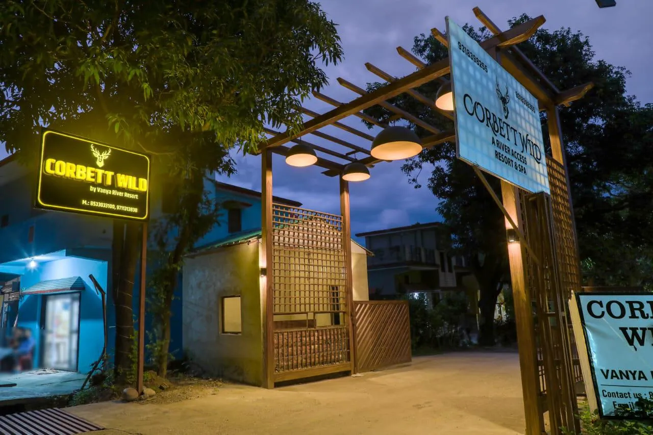 Corbett Wild Resort-A River Access Property Outdoors