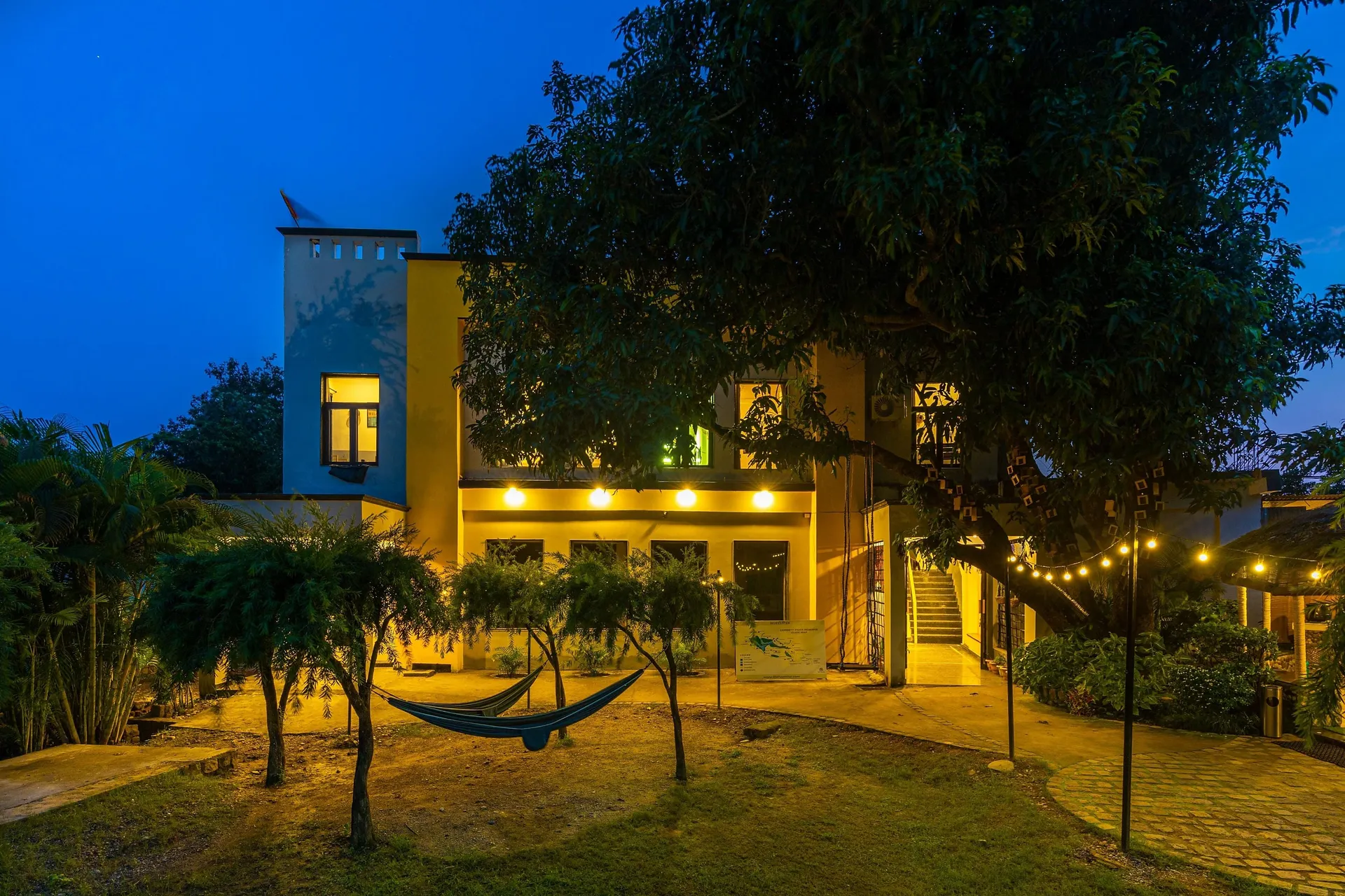 Corbett Wild Resort-A River Access Property Outdoors