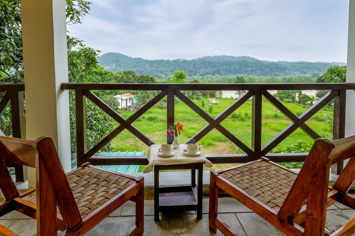 Corbett Wild Resort-A River Access Property Room