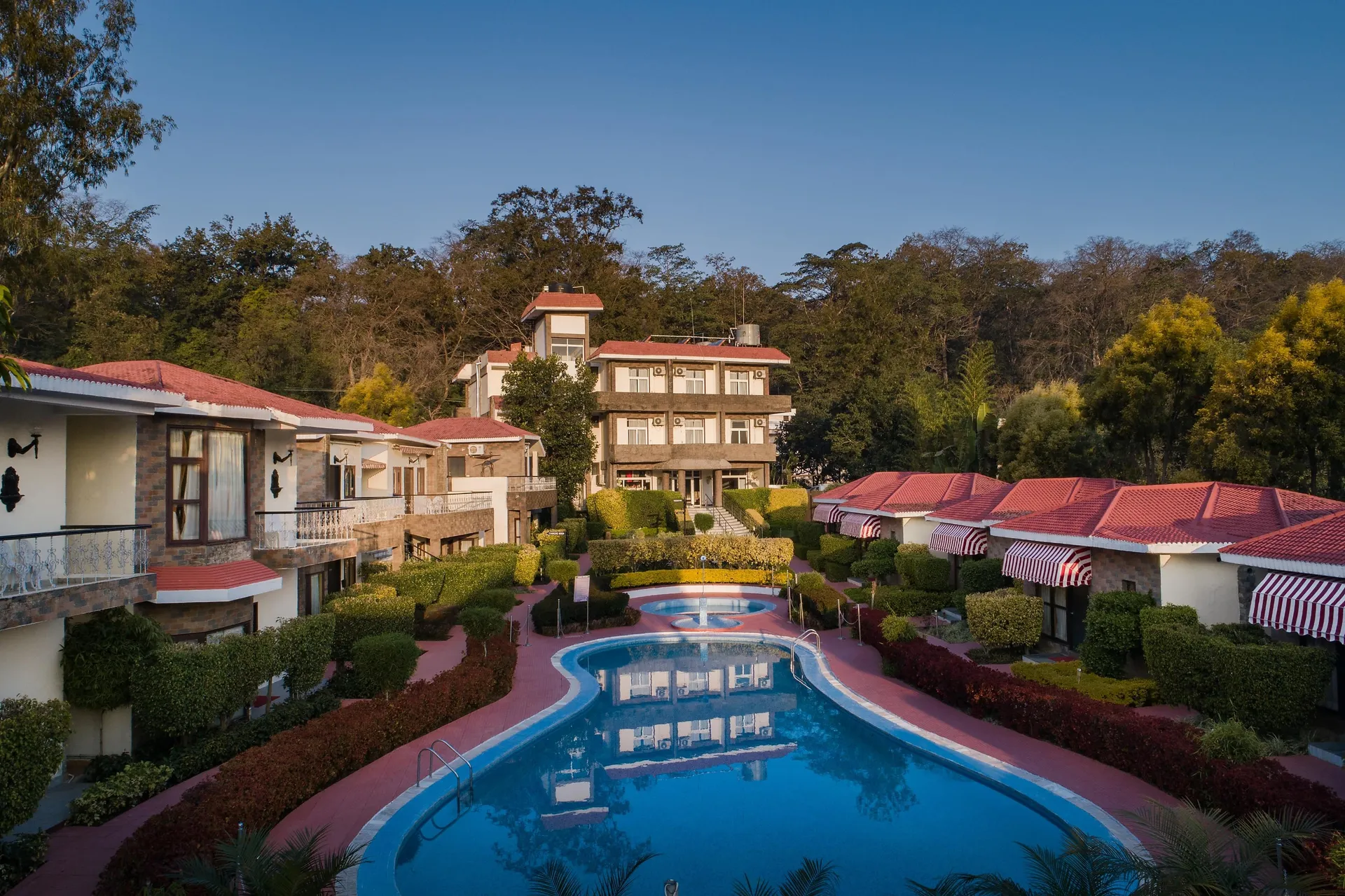 Country Inn Tarika Riverside Resort, Jim Corbett Facade