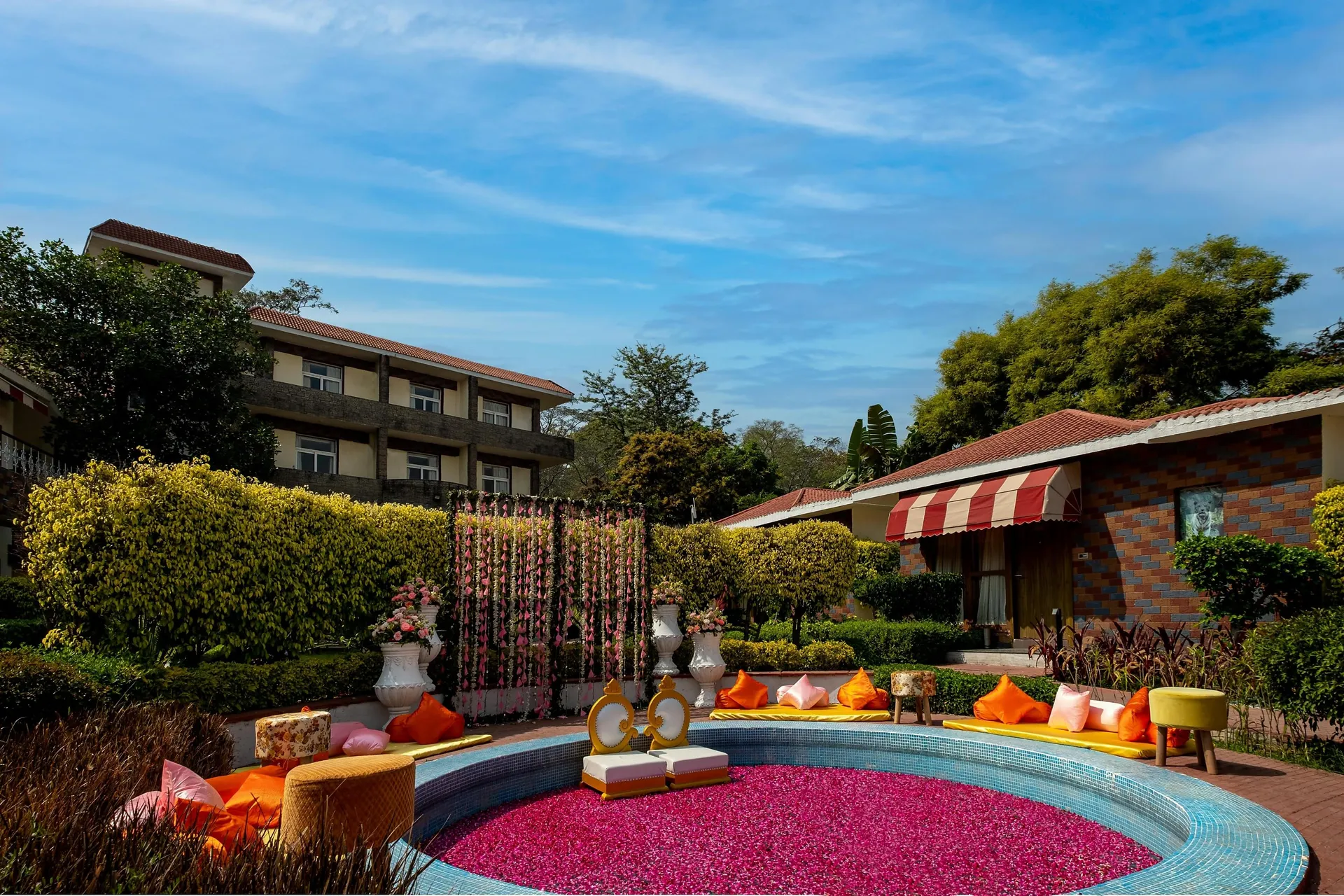 Country Inn Tarika Riverside Resort, Jim Corbett Outdoors
