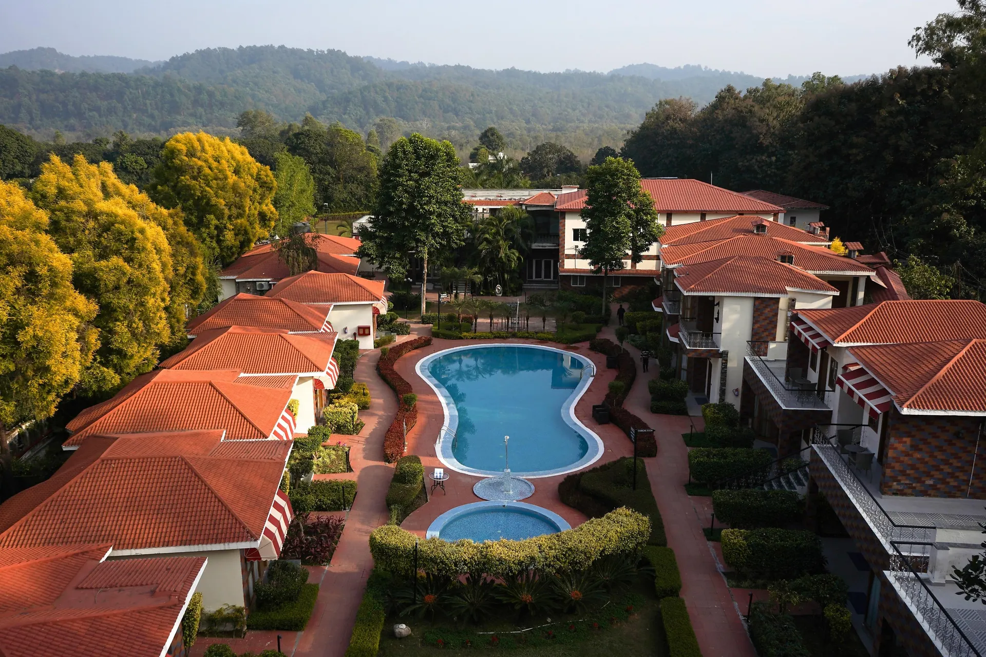 Country Inn Tarika Riverside Resort, Jim Corbett Outdoors