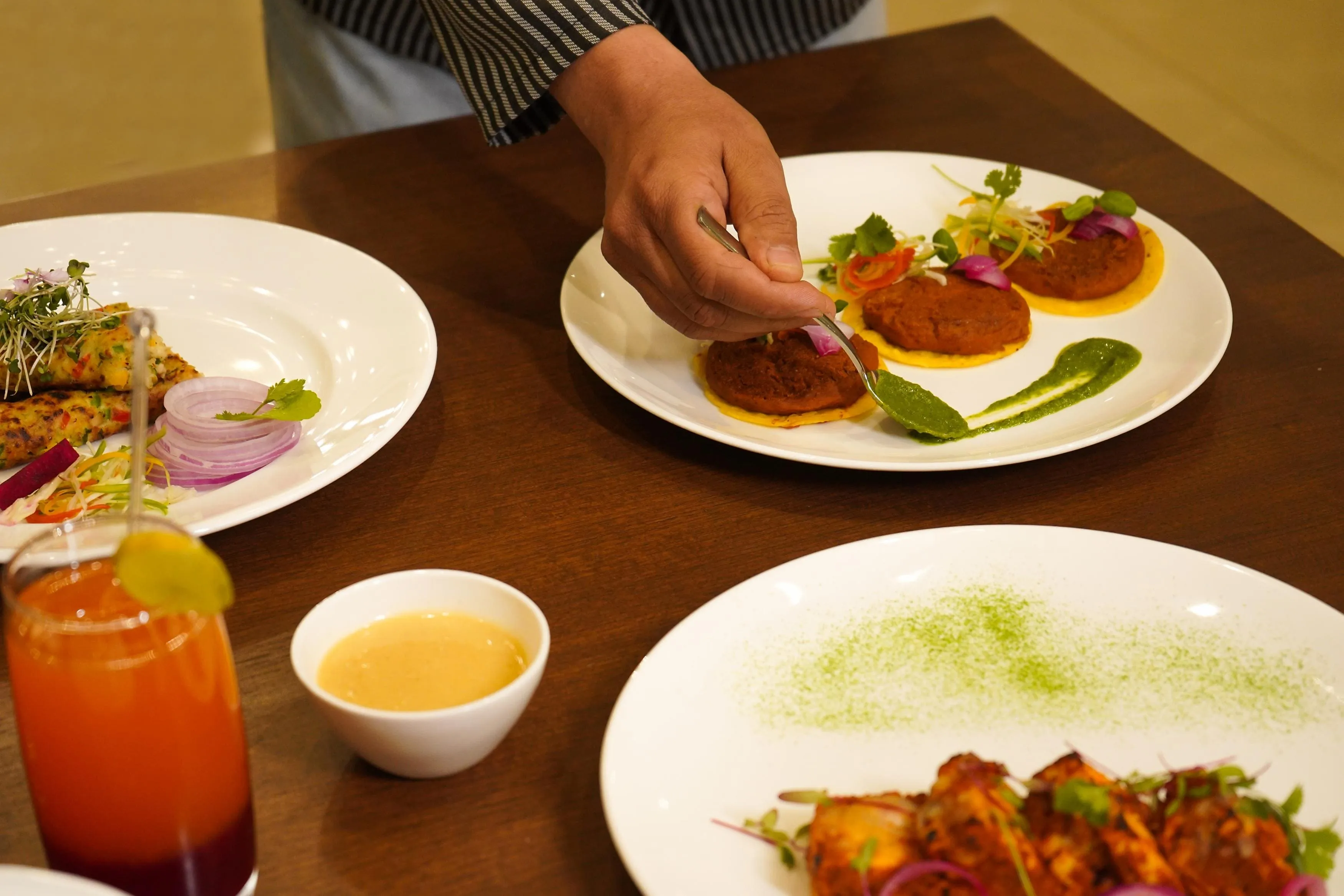 Country Inn Tarika Riverside Resort, Jim Corbett Restaurant