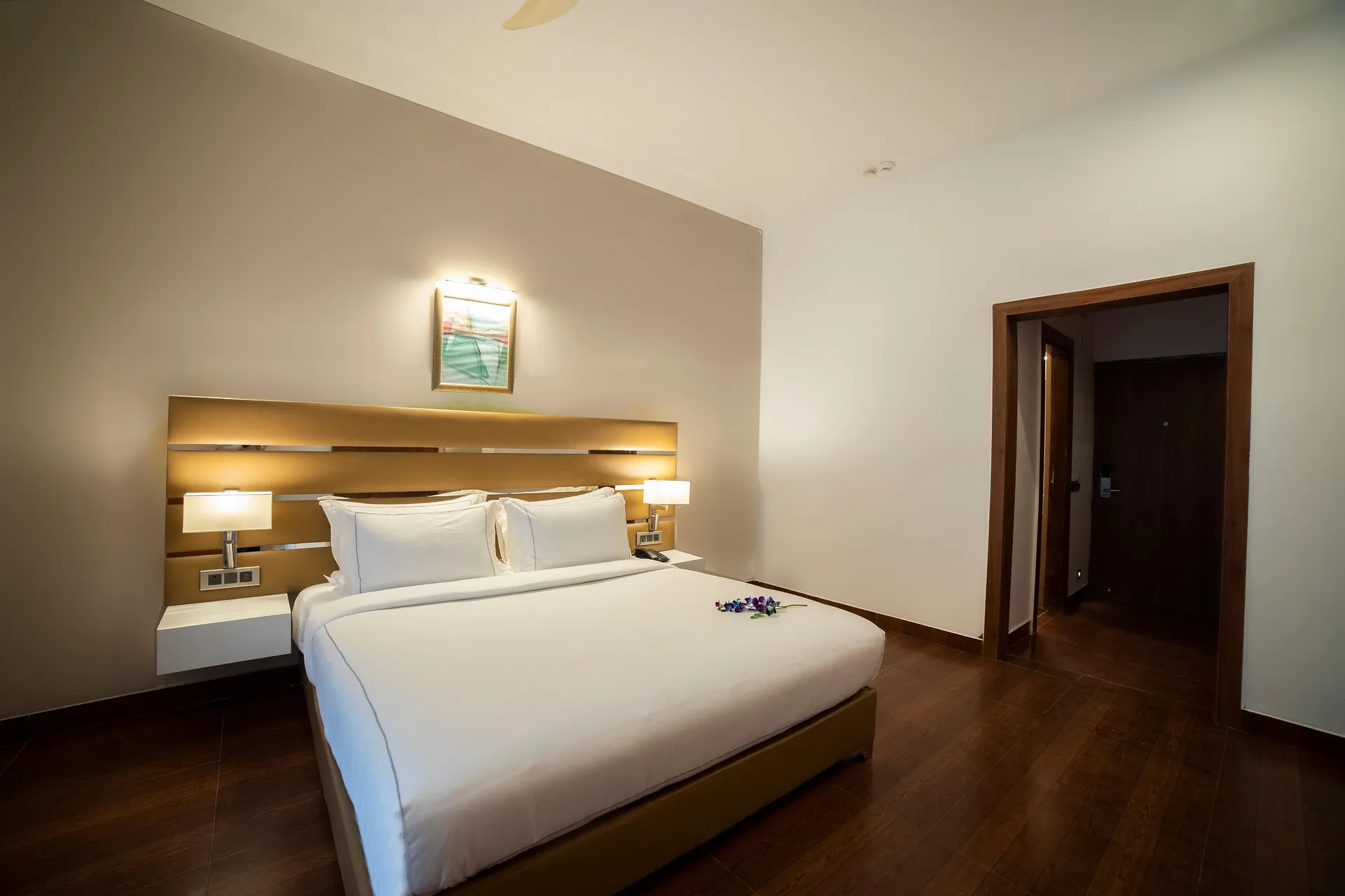 Country Inn Tarika Riverside Resort, Jim Corbett Room