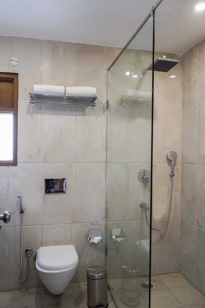 Country Inn Tarika Riverside Resort, Jim Corbett Room