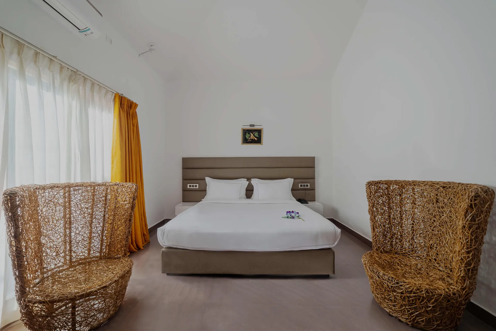 Country Inn Tarika Riverside Resort, Jim Corbett Room