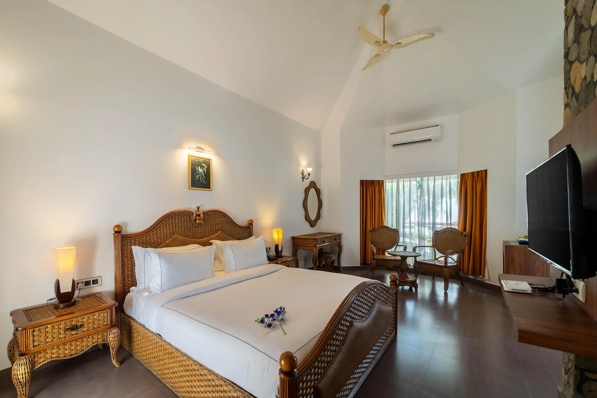 Country Inn Tarika Riverside Resort, Jim Corbett Room