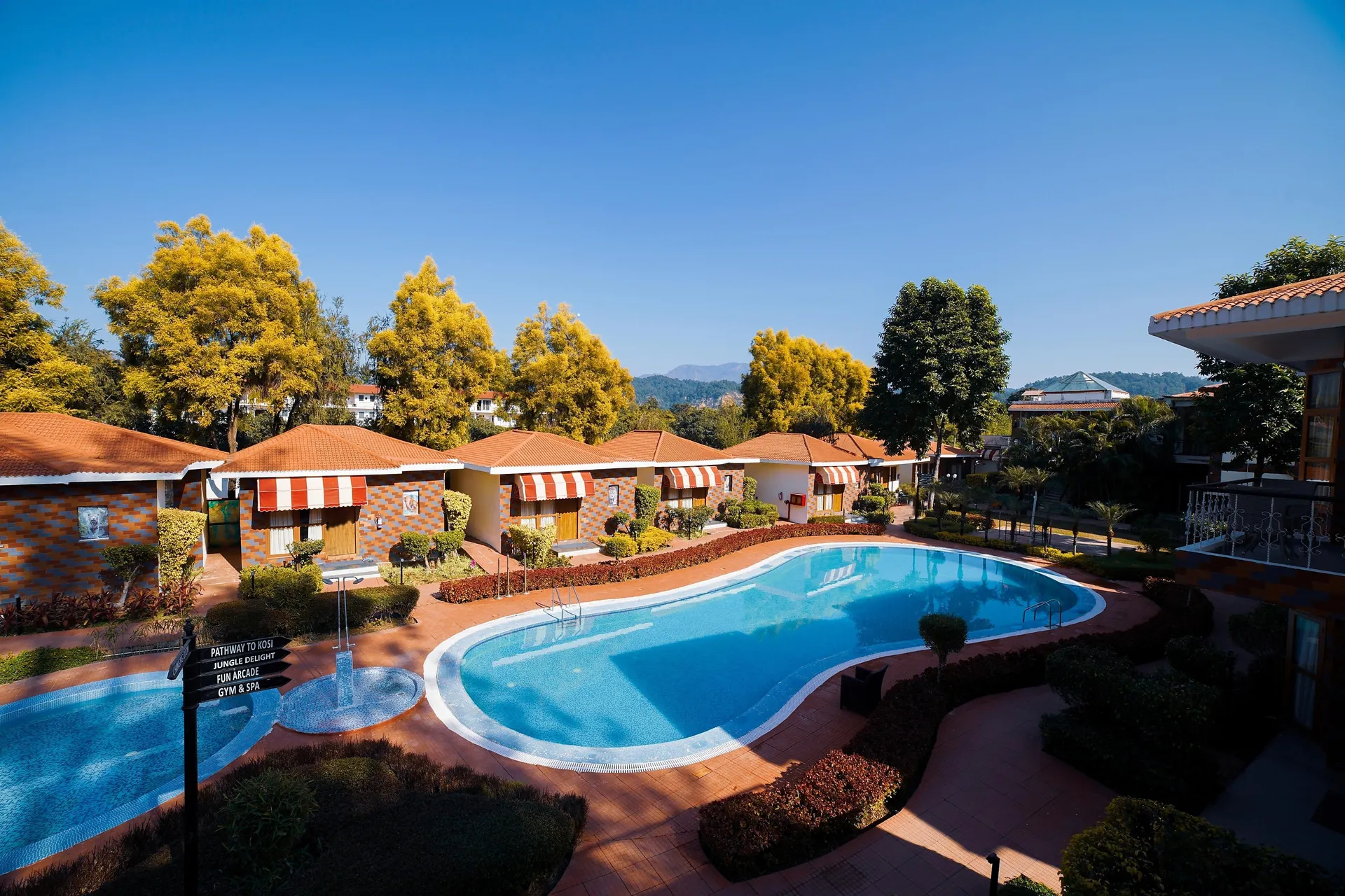 Country Inn Tarika Riverside Resort, Jim Corbett Swimming Pool