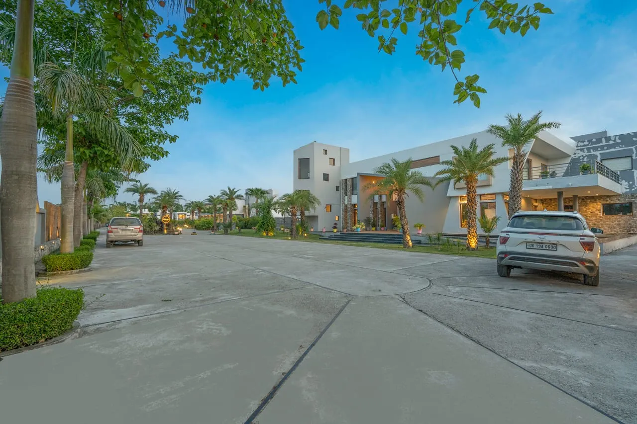 DLS Forest Vines Resort and Spa Parking