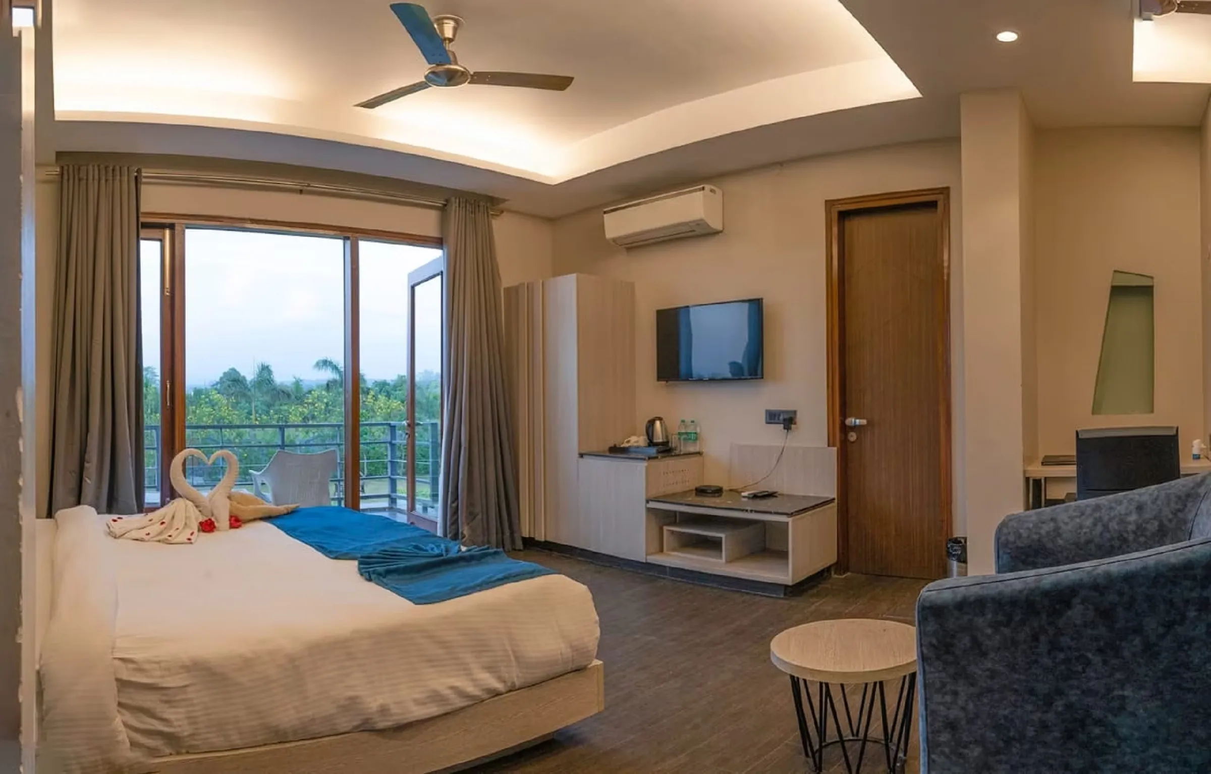 DLS Forest Vines Resort and Spa Room