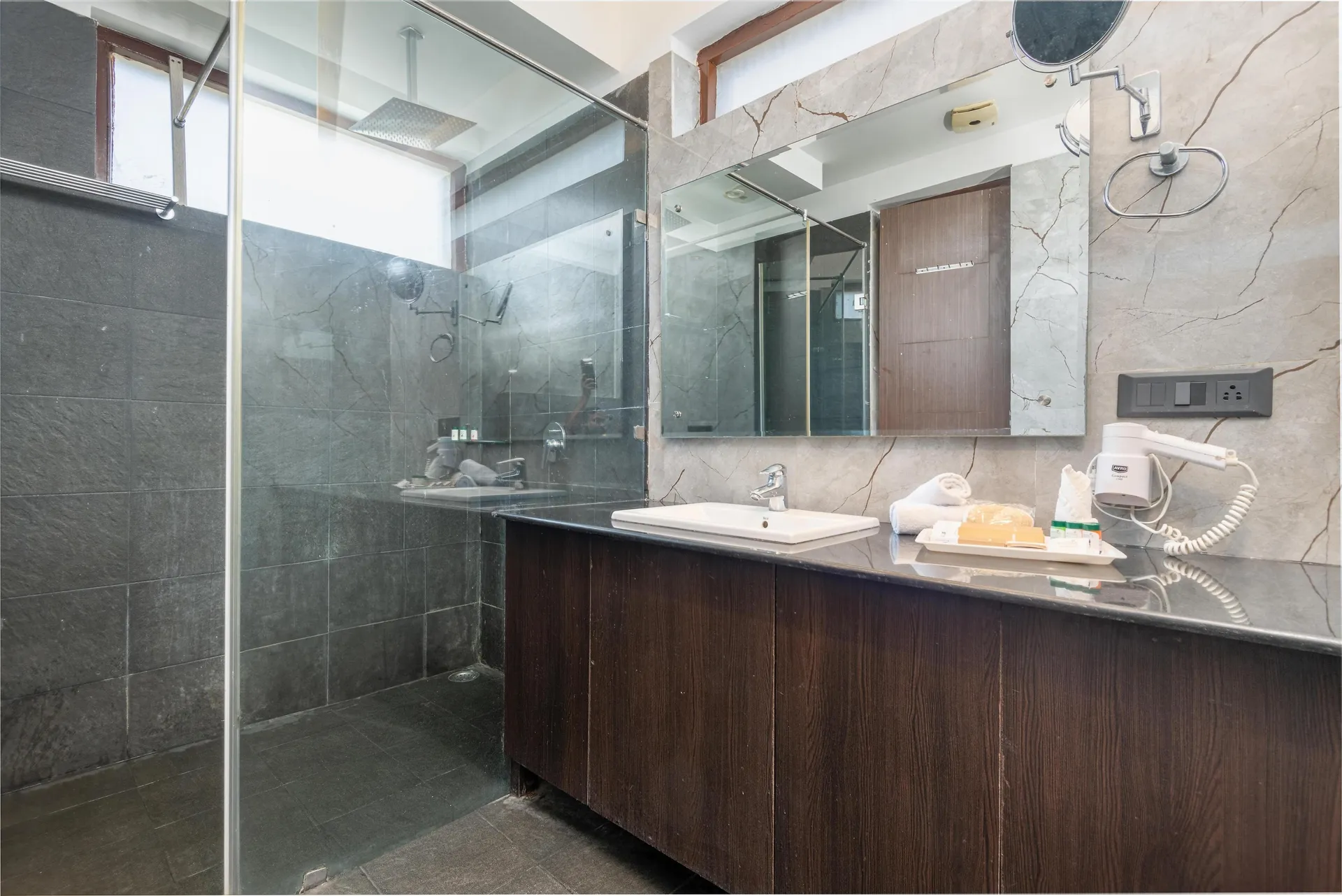 DLS Forest Vines Resort and Spa Washroom