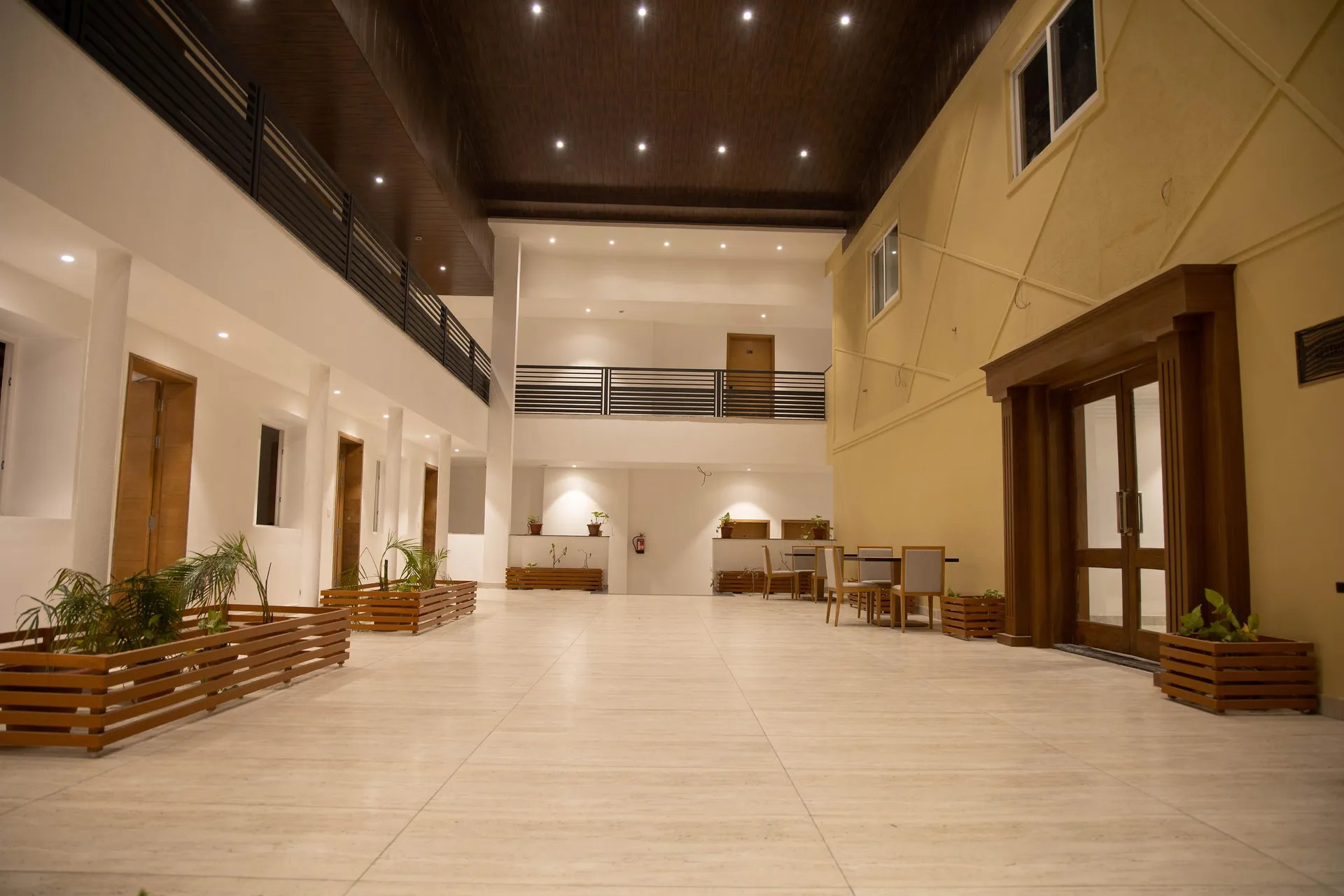 Iris Lite Entrance