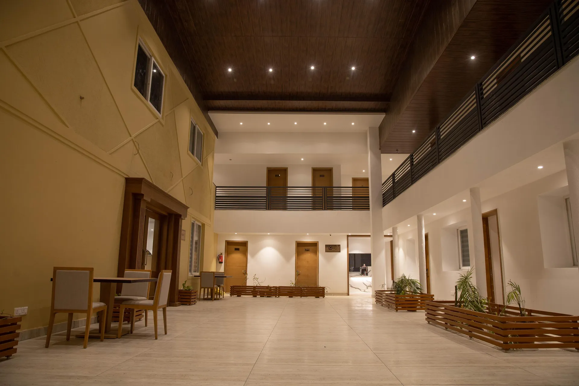 Iris Lite Entrance