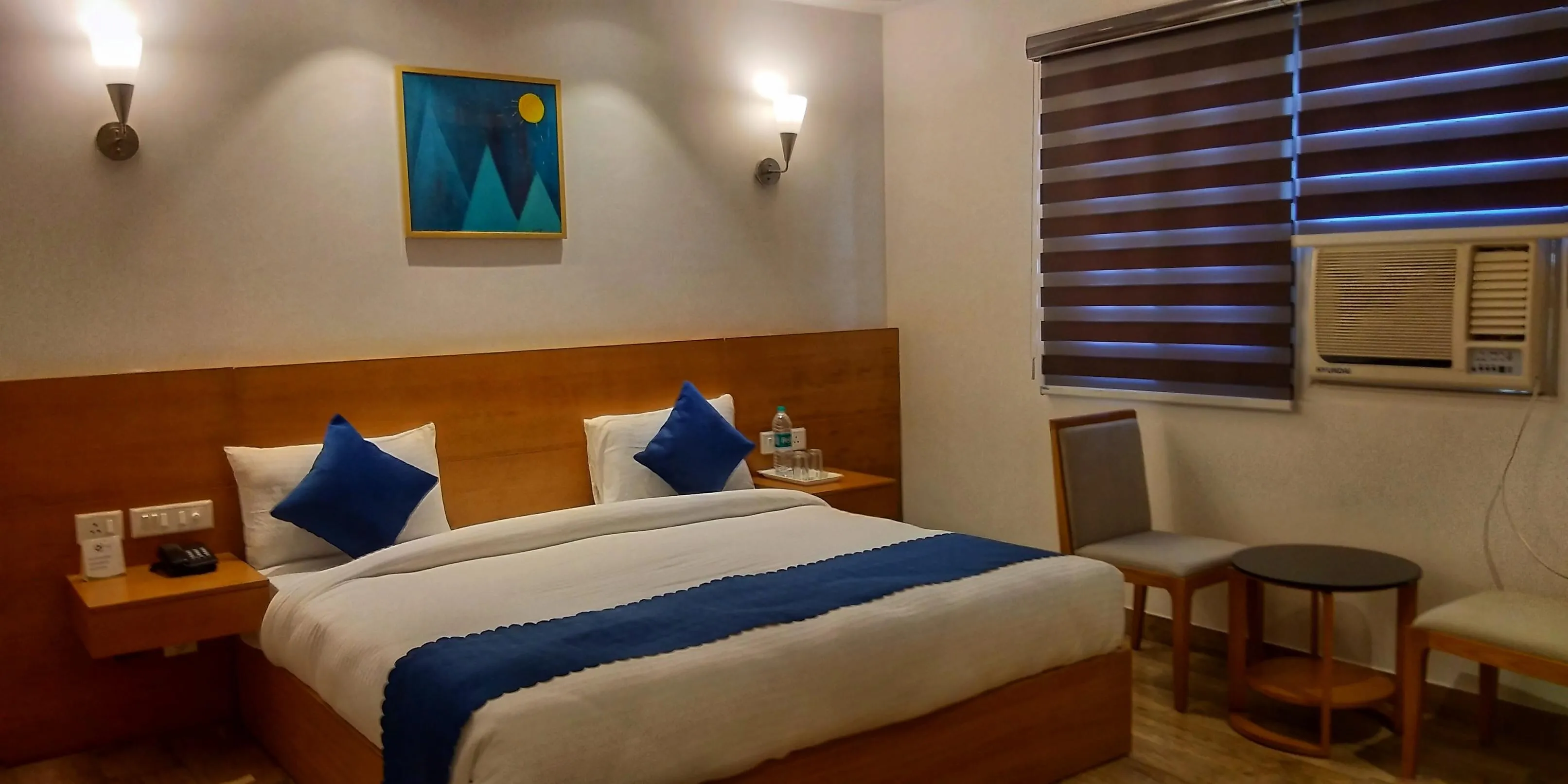 Iris Lite Room