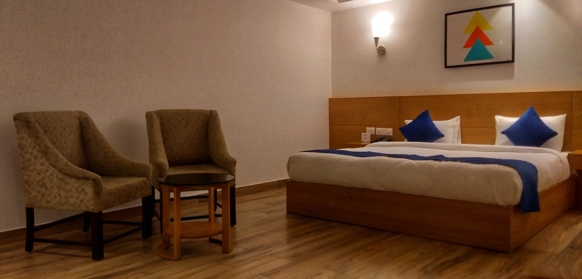 Iris Lite Room