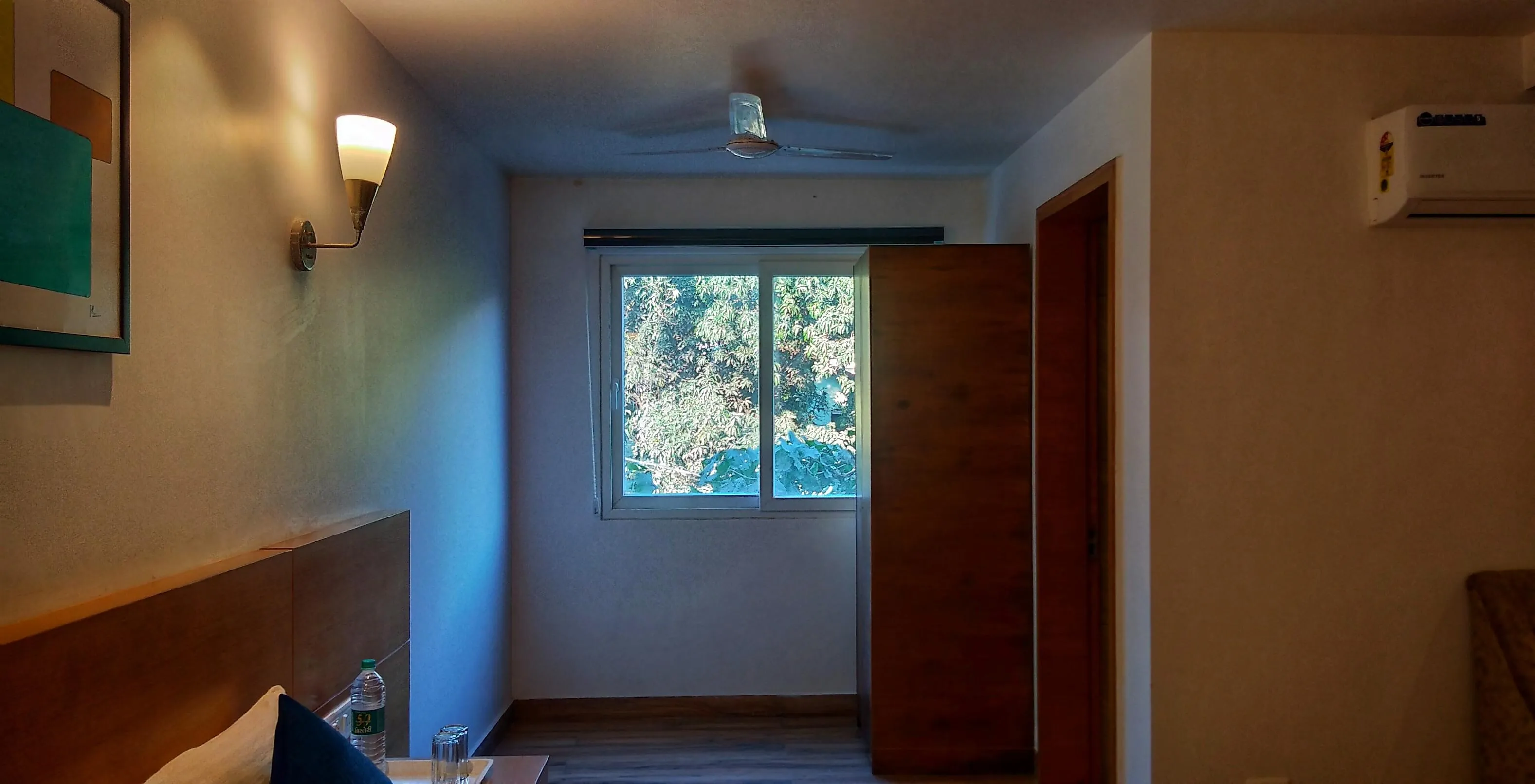 Iris Lite Room