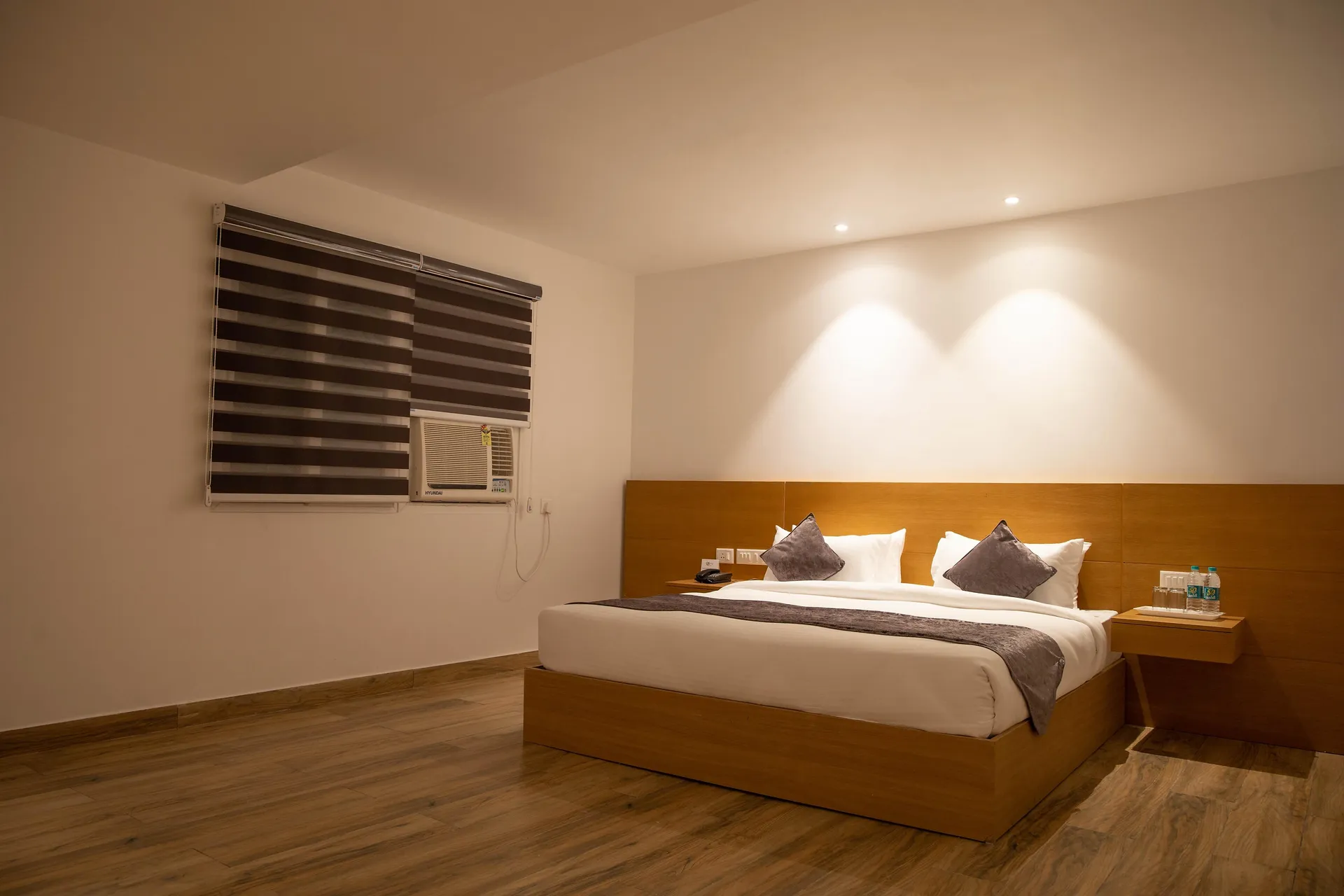 Iris Lite Room