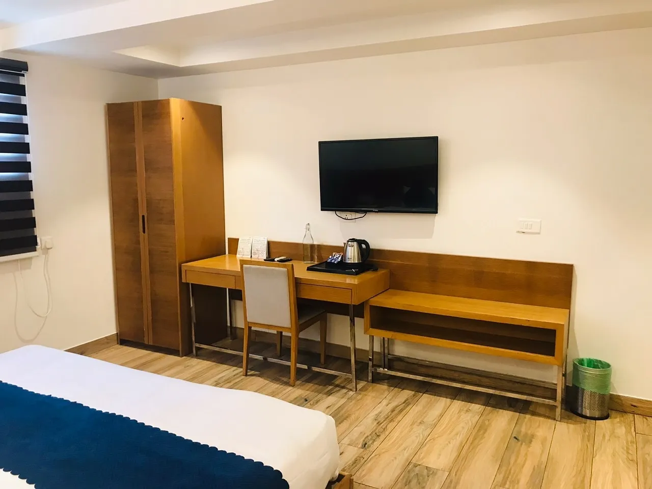 Iris Lite Room