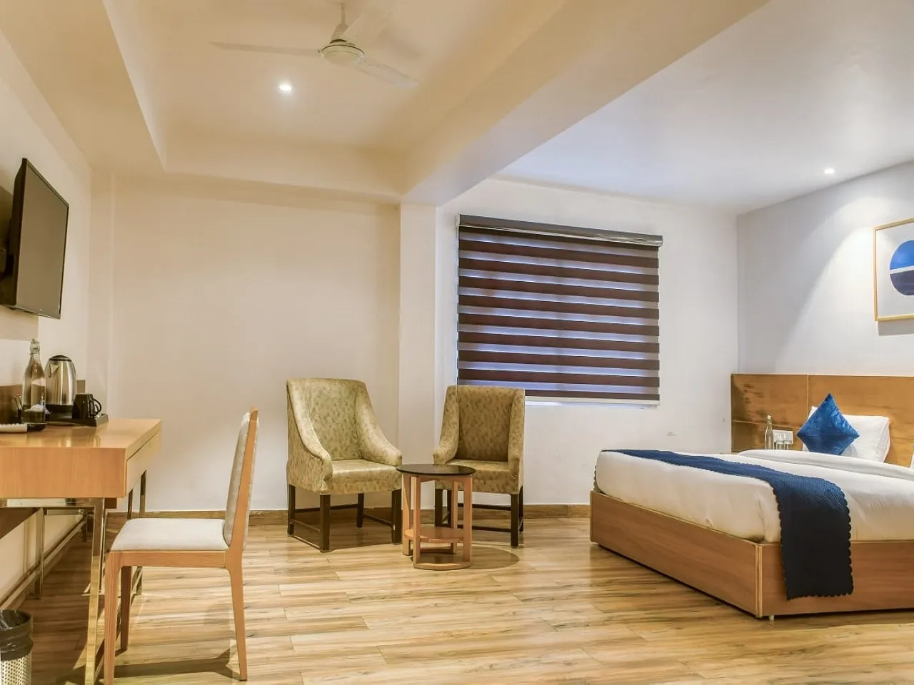 Iris Lite Room