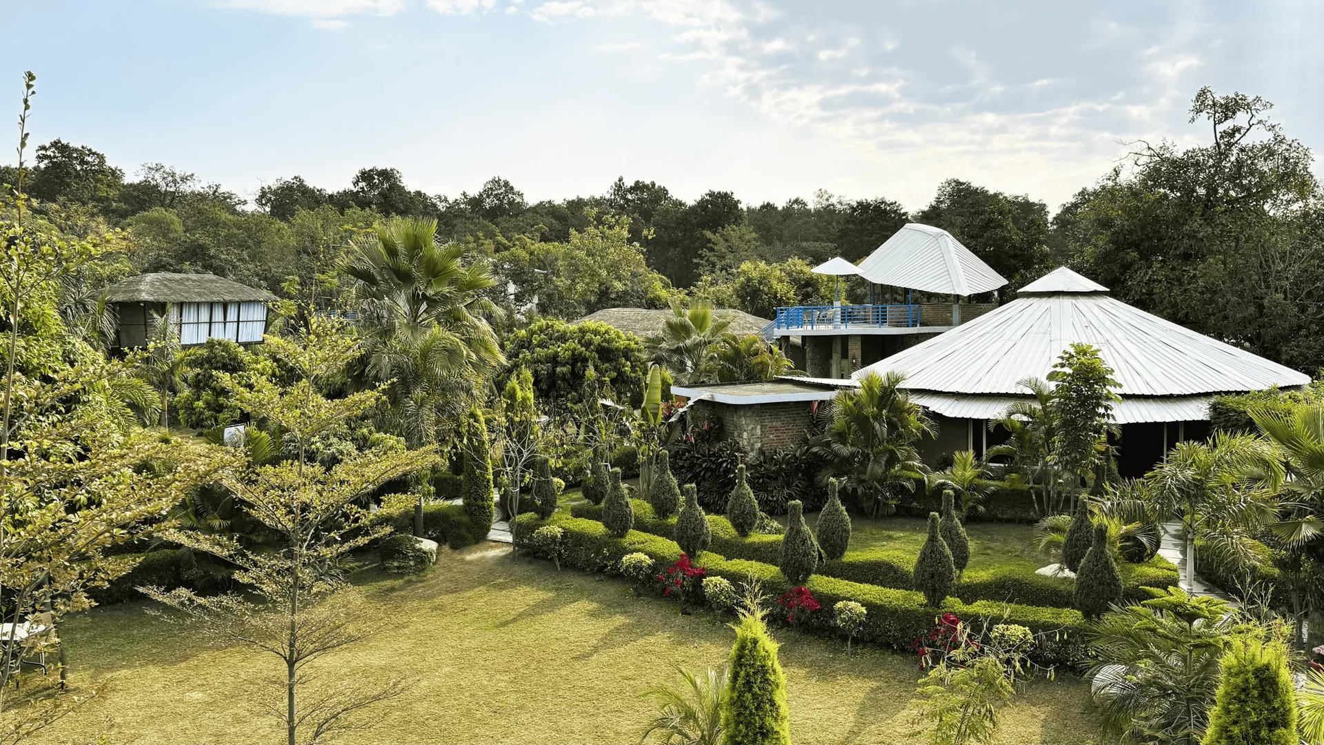 juSTa Lazy Haven, Corbett Garden